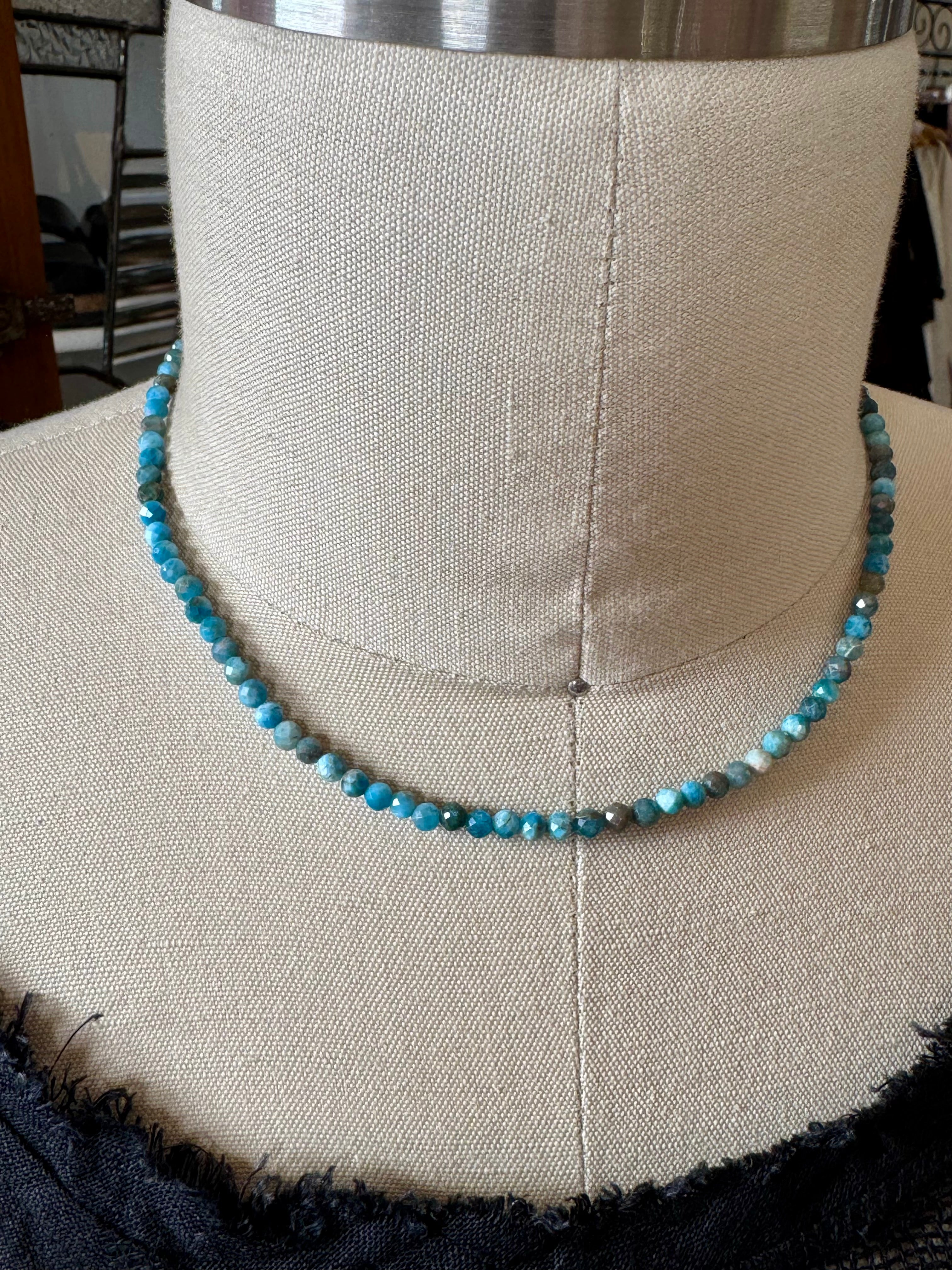 semi-precious stones necklace - large turquoise