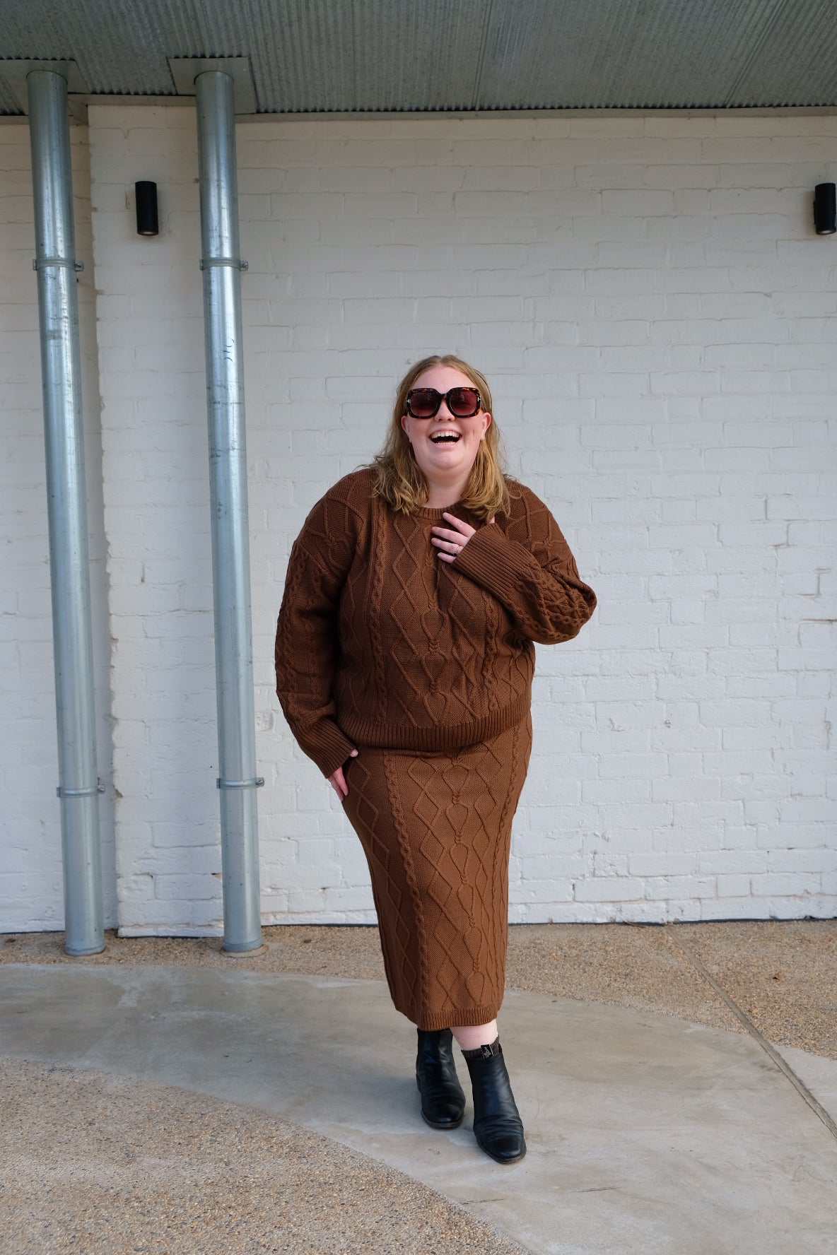 Heart Cable Sweater - Walnut