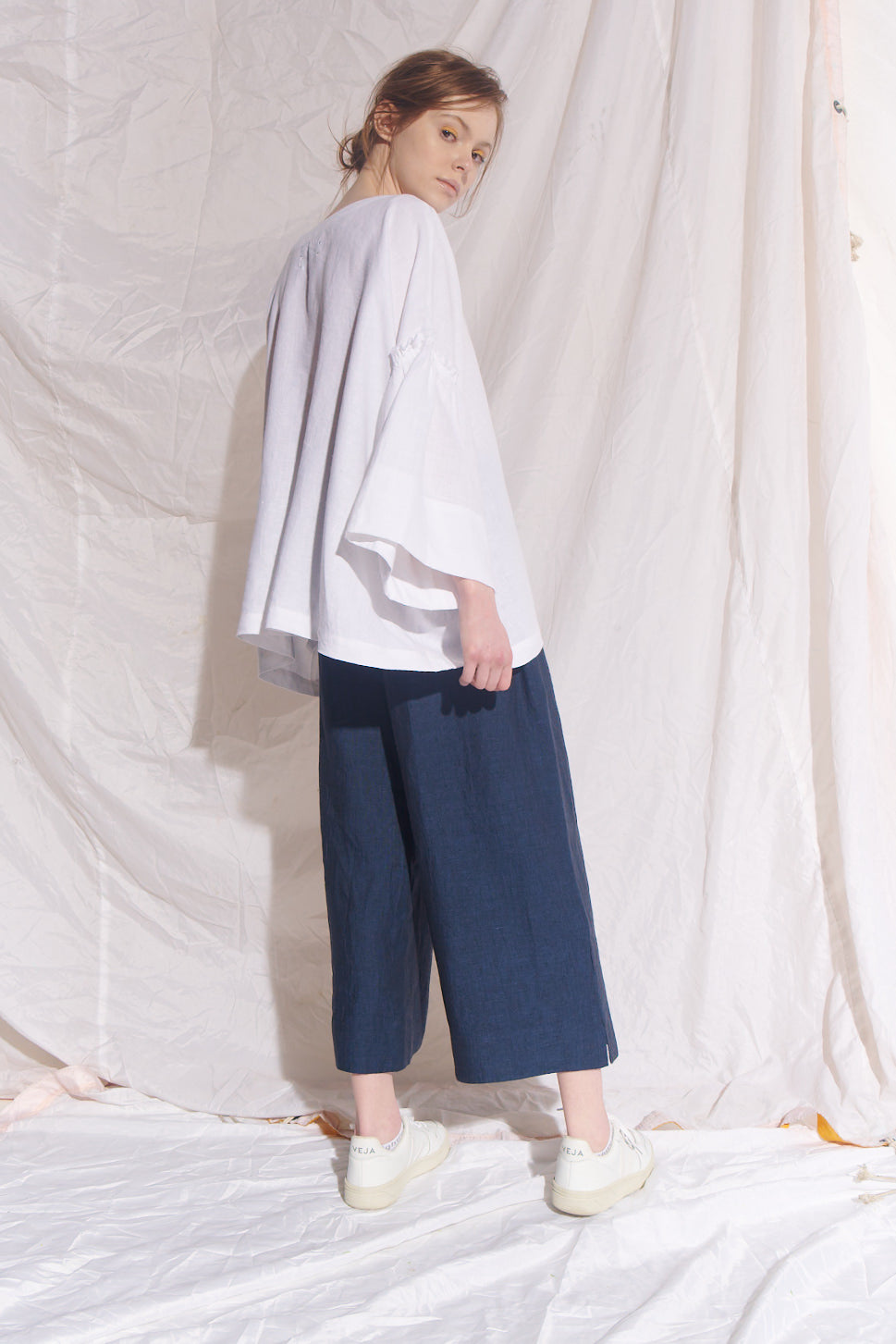 Ela Linen top wih Flounce Sleeve - White washed linen