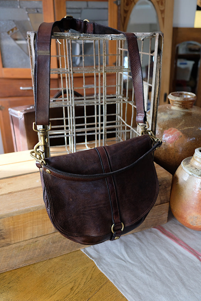 Eracle Shoulder Bag with Brass Ring - Dark Brown