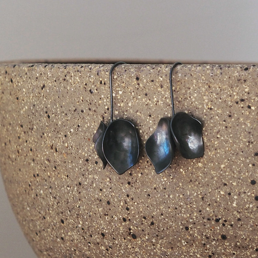 Rockpool earrings – Black Patina