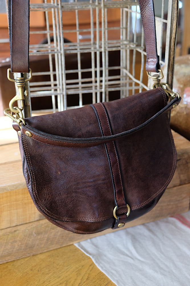 Eracle Shoulder Bag with Brass Ring - Dark Brown