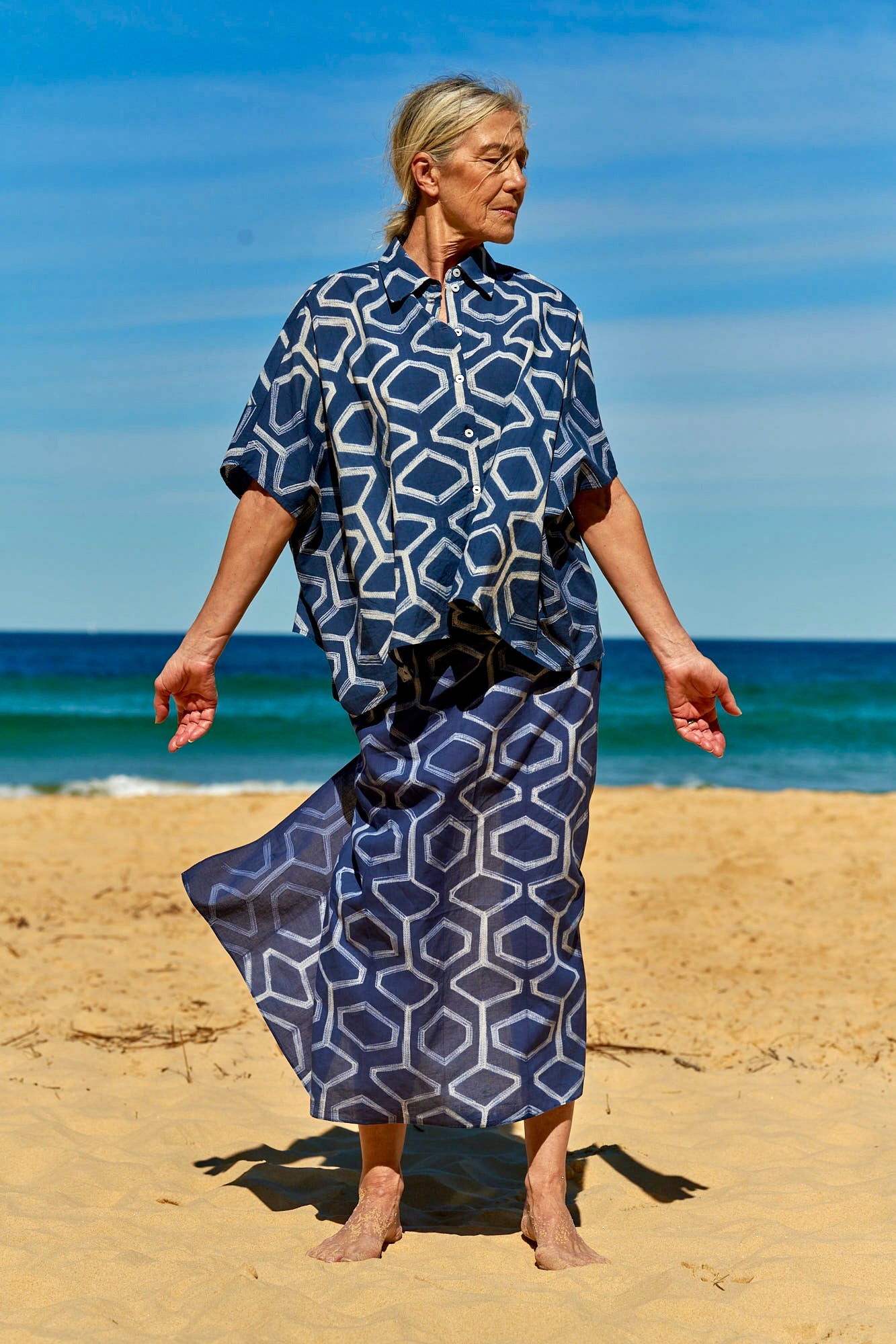 Shibori Sarong - Indigo/Ivory