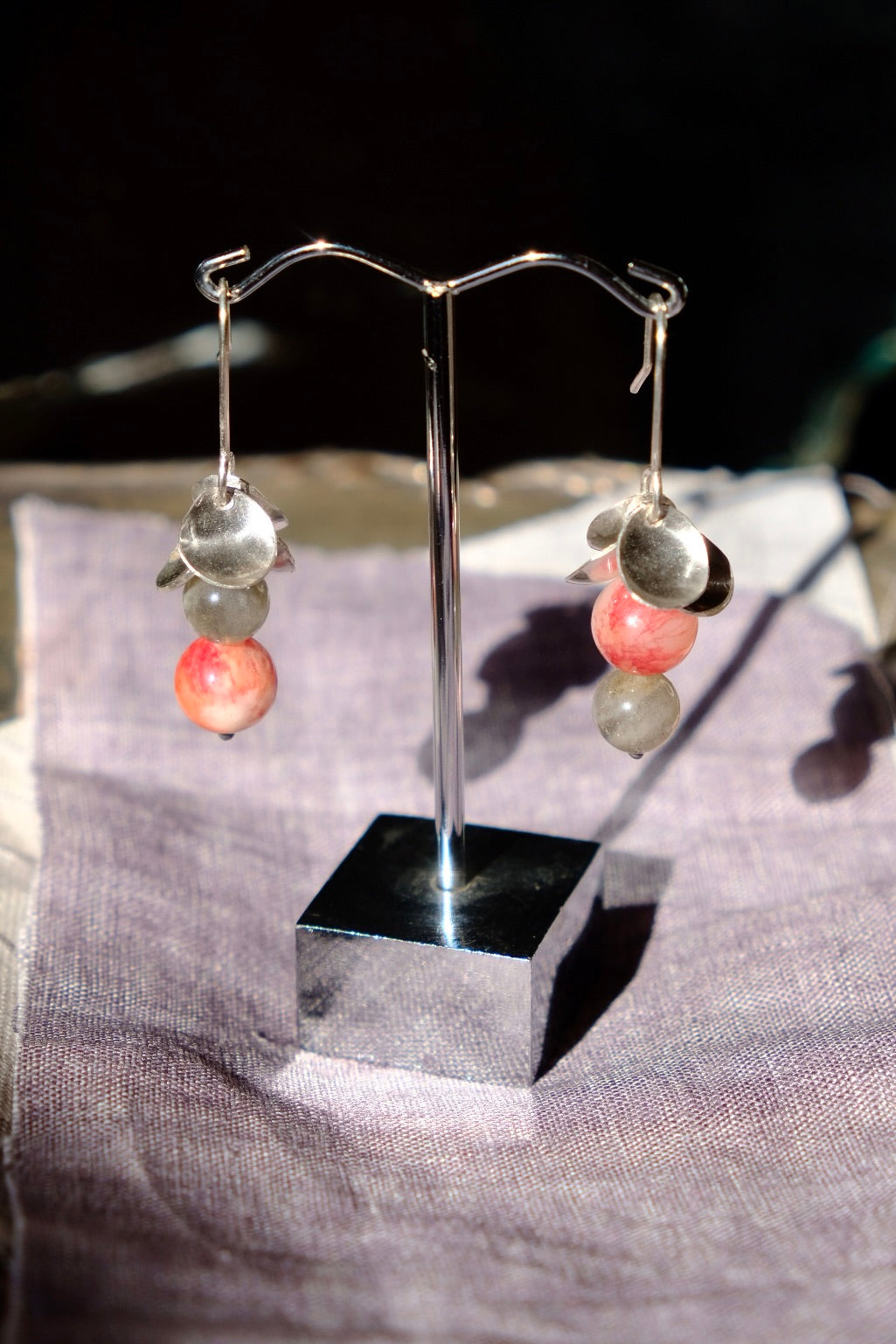 Pinecone earrings red, orange, white agate