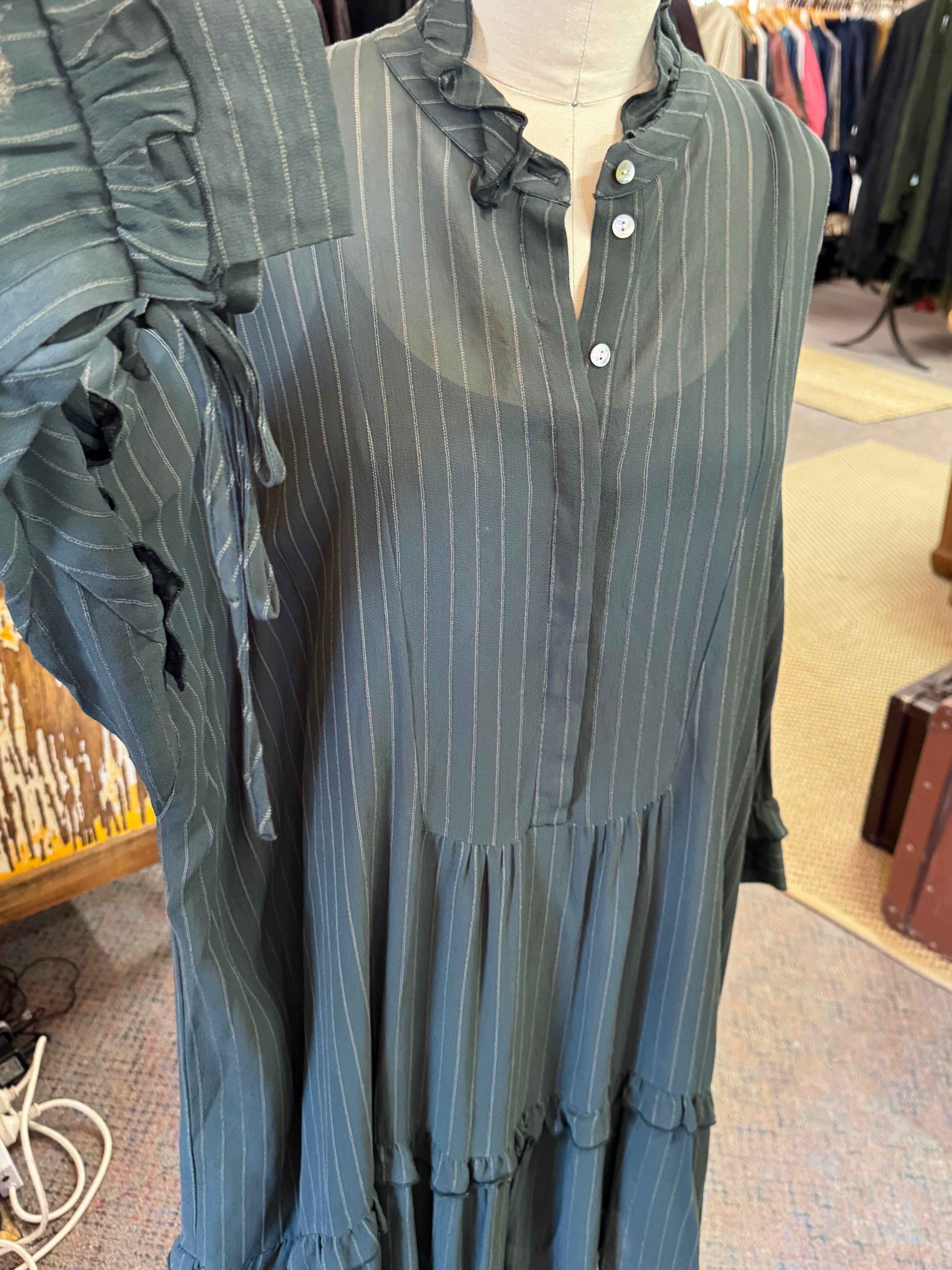 Pre-loved M A Dainty dress
