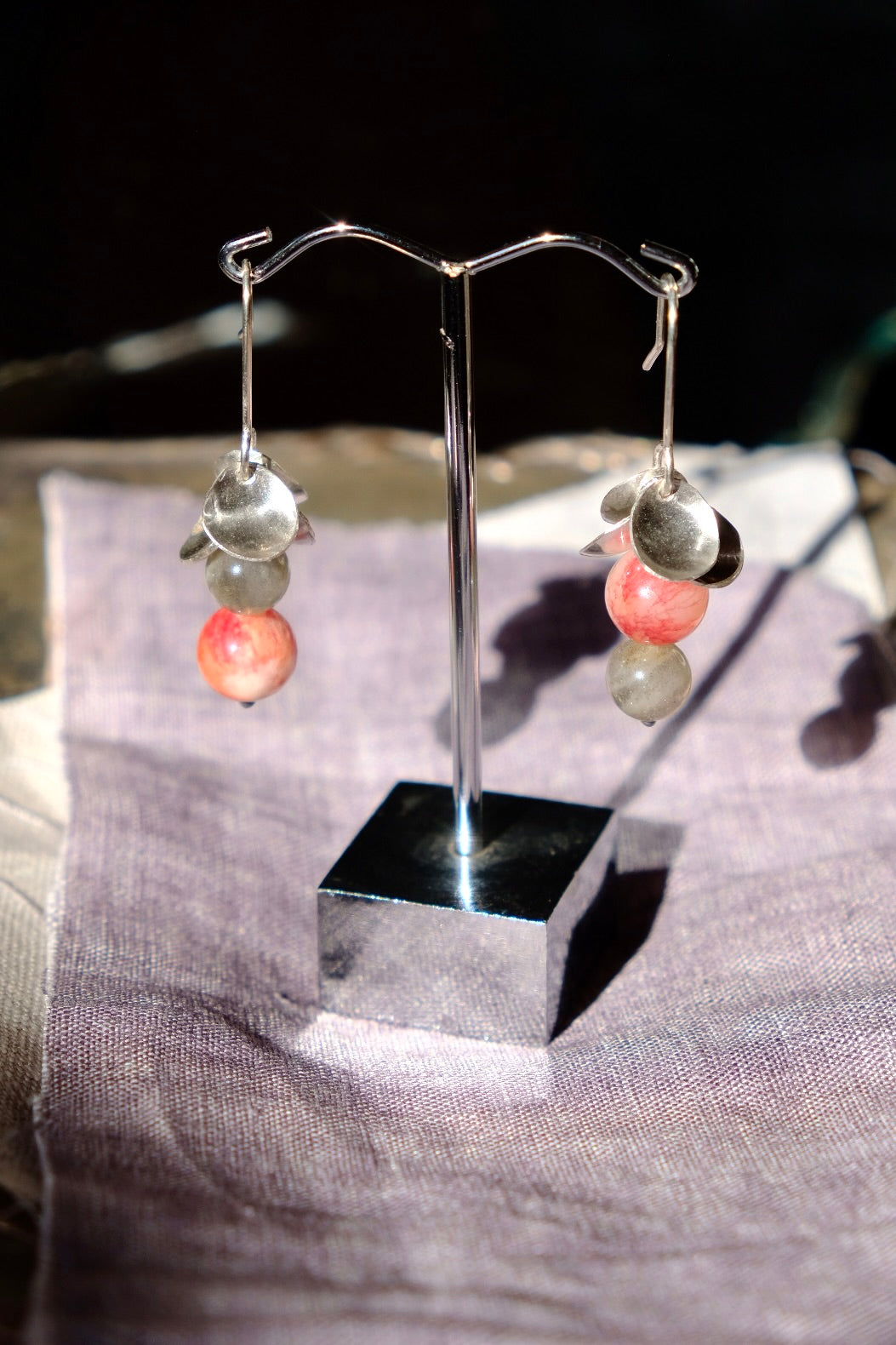 Pinecone earrings red, orange, white agate