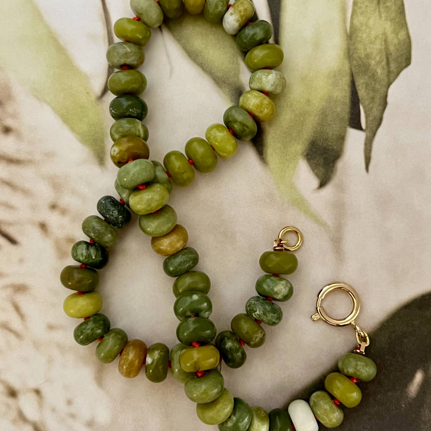 Chunky strand - nephrite jade