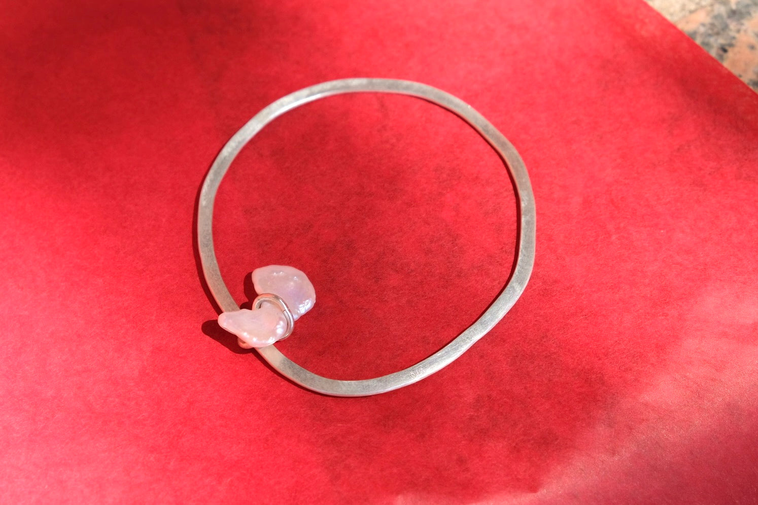 sterling silver bangle with Keshi Pearl charm