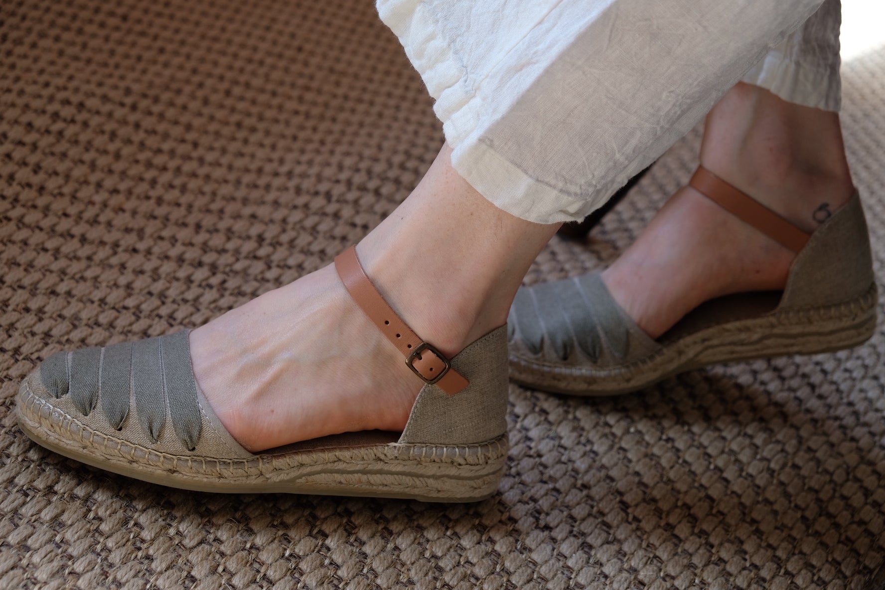 Ribbon Lace Flat Espadrilles - Natural/Kahki
