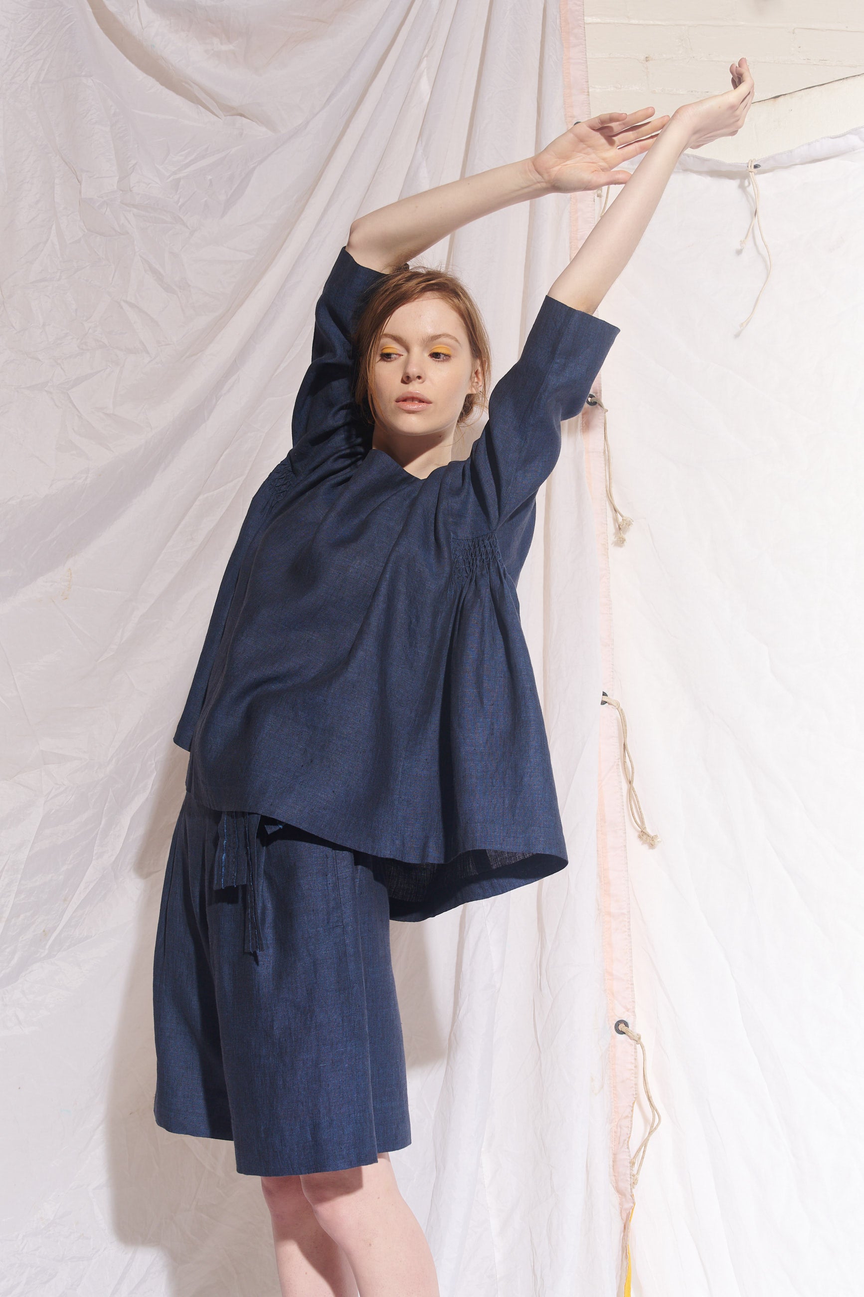 Belted Mata Linen Short - Navy/Black Cross Dye