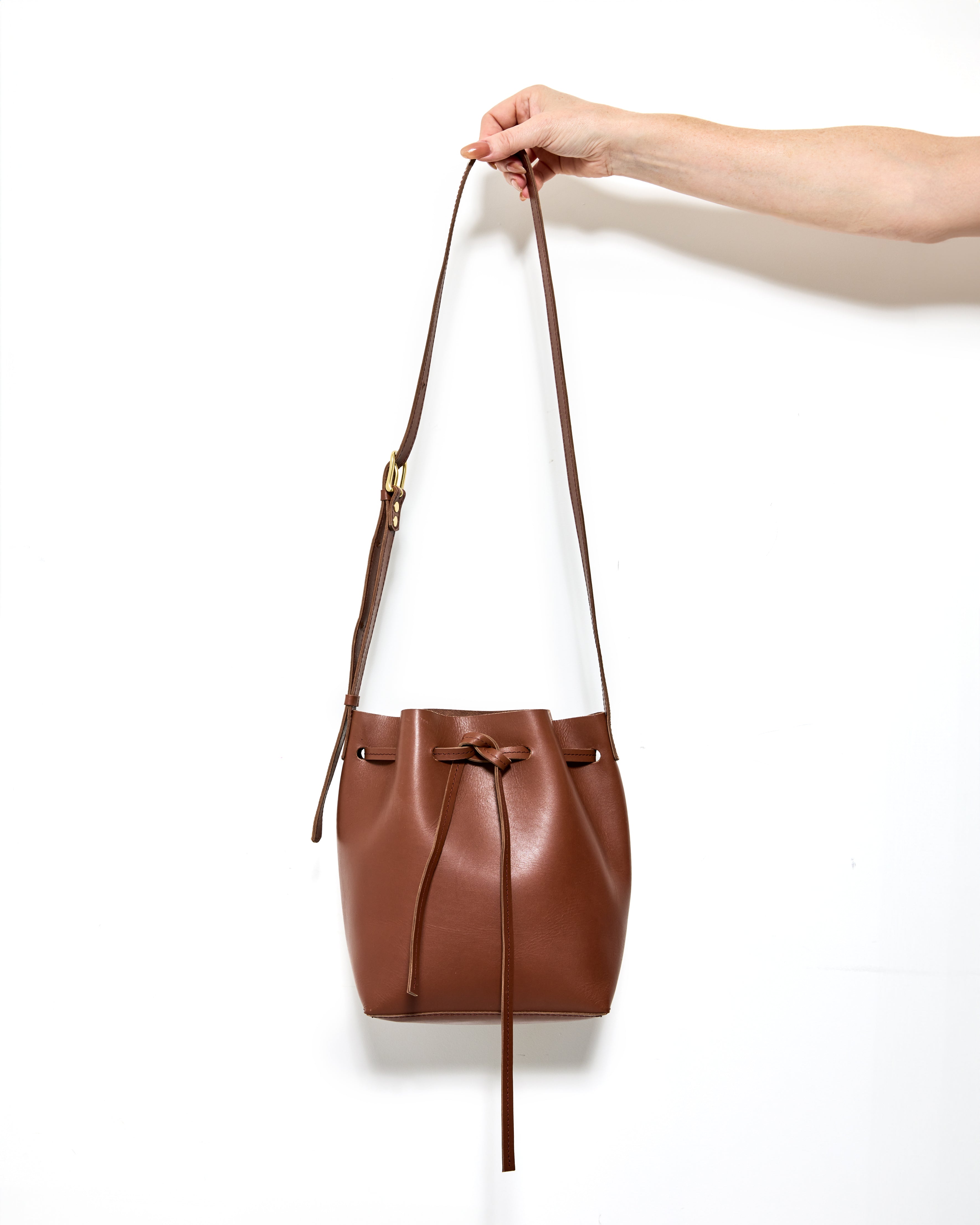 Byrd Bucket List Bag - Chestnut