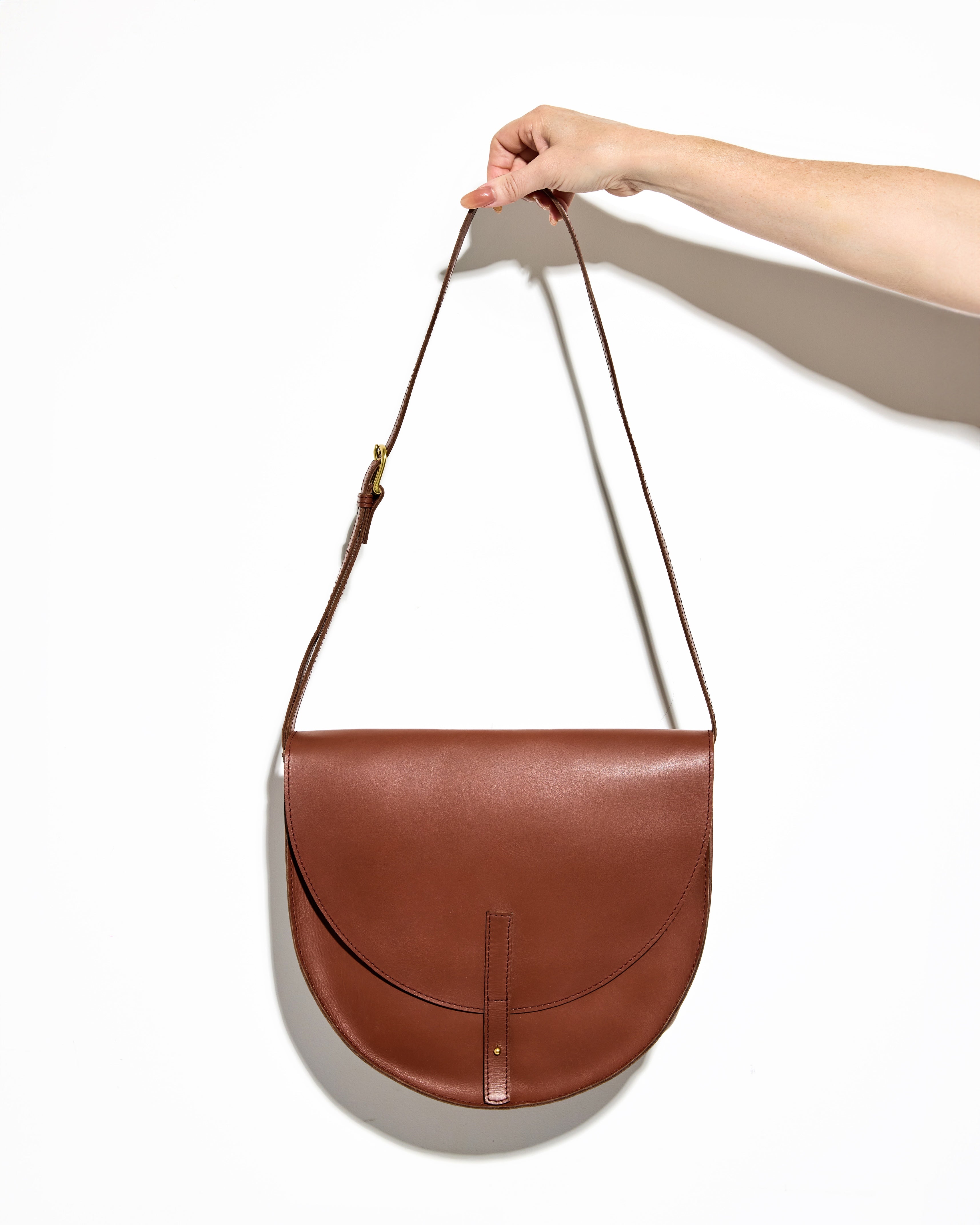 New Moon Saddle Bag - Chestnut Brown