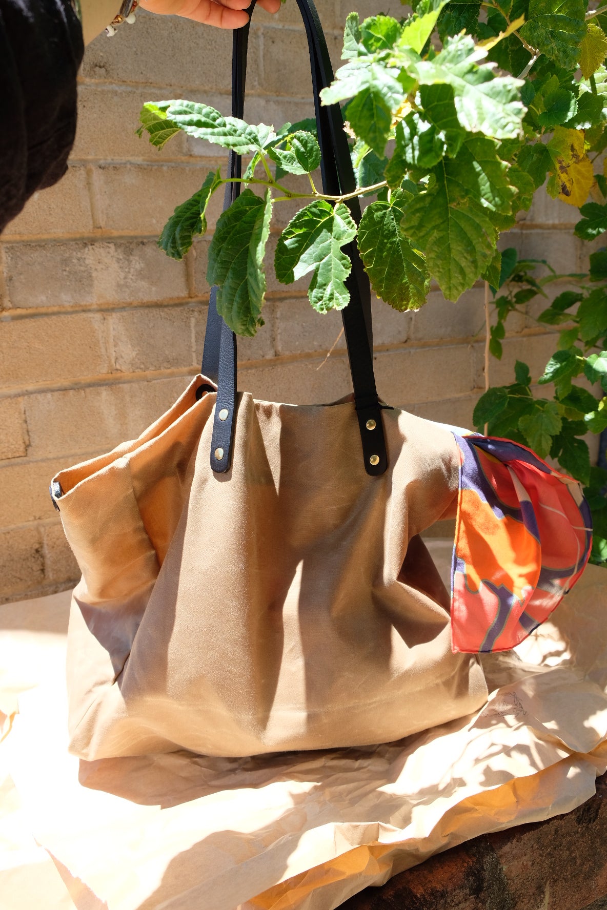 Midi Tote - Sand