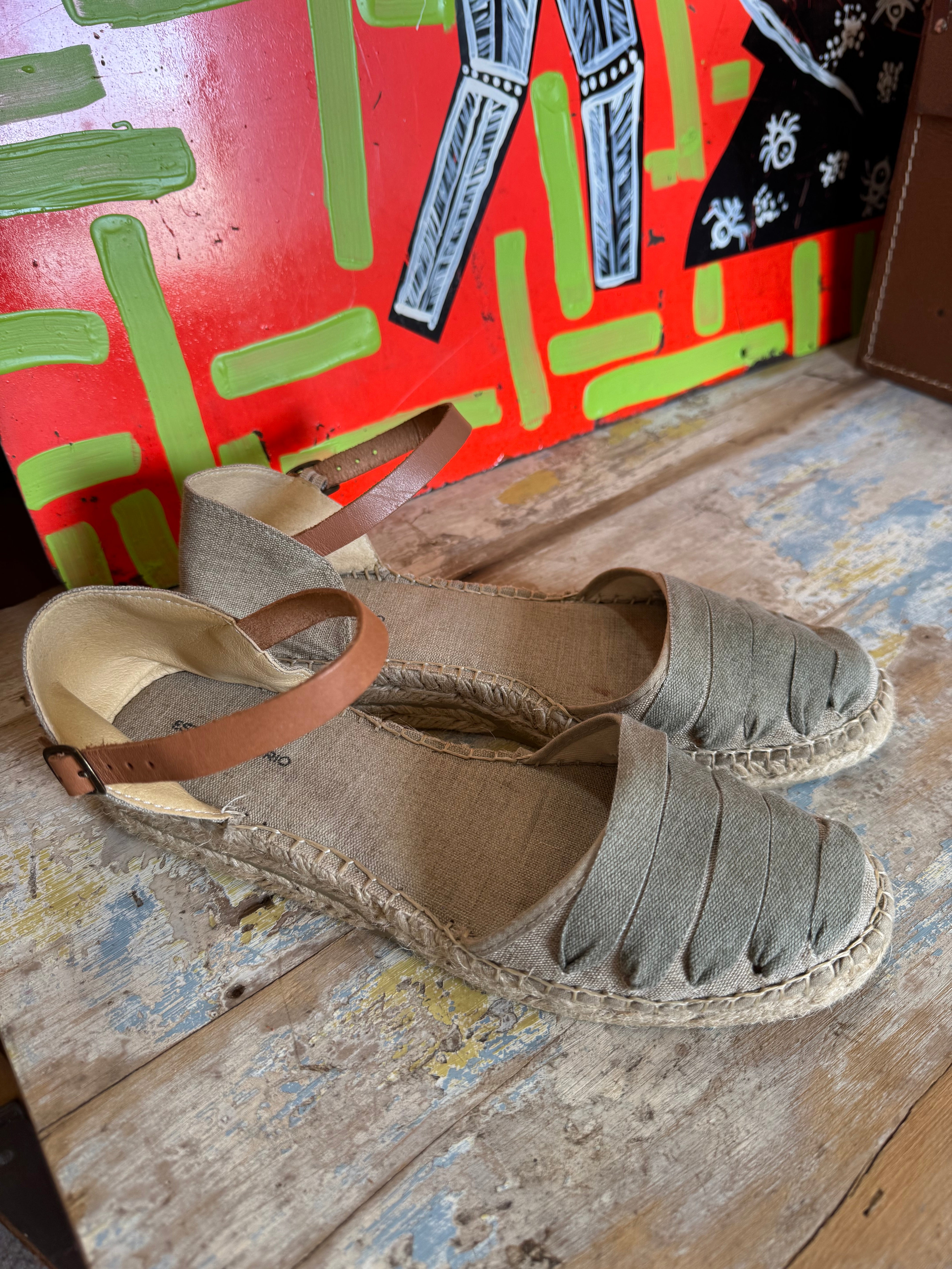 Pre-loved Estilo Emporio Espadrilles