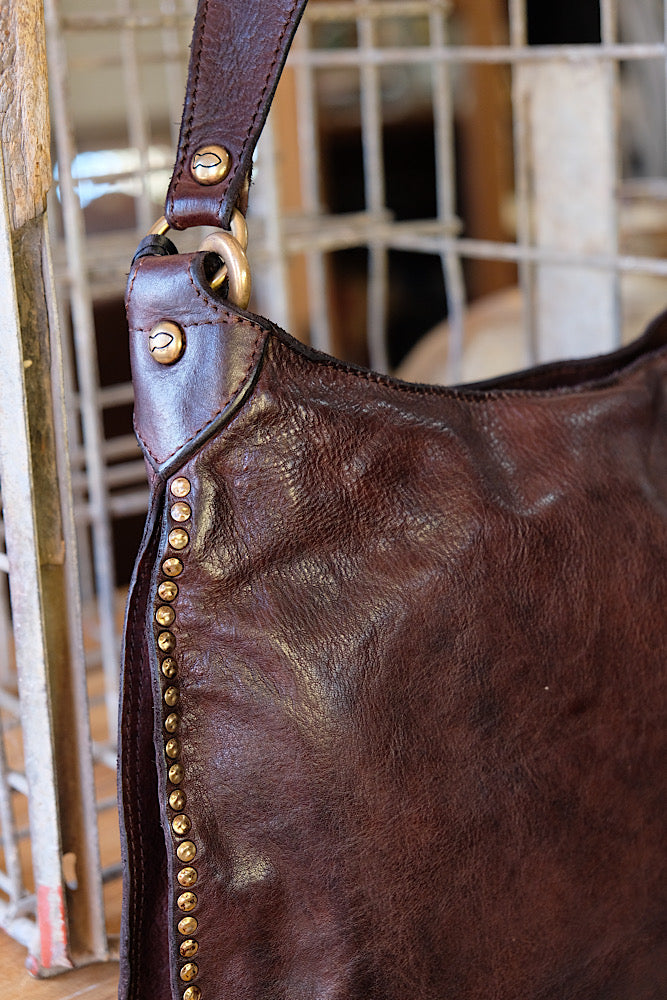Kura shoulder Bag with studs - Brown