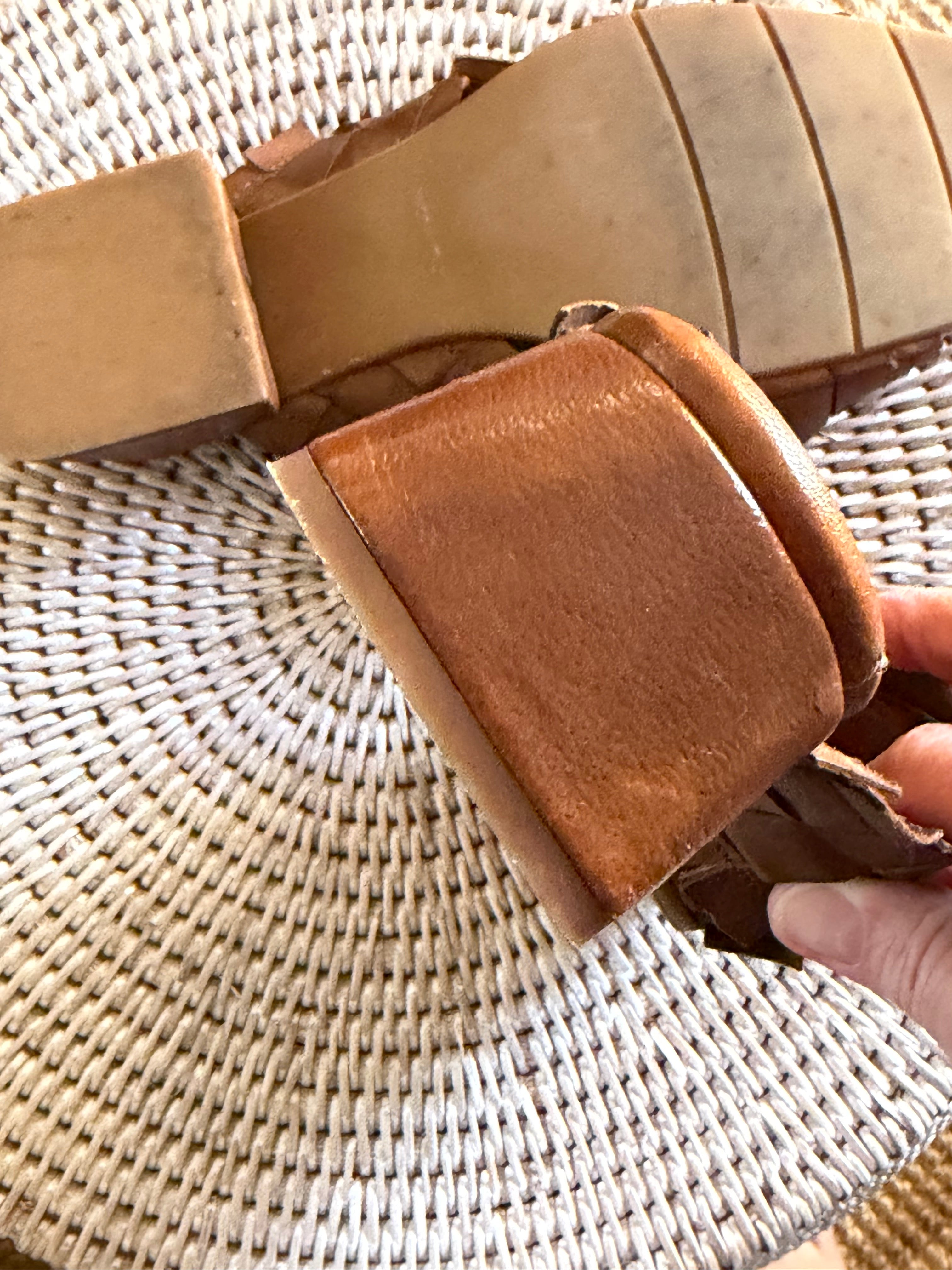 Pre-loved Sempre Di woven leather mules