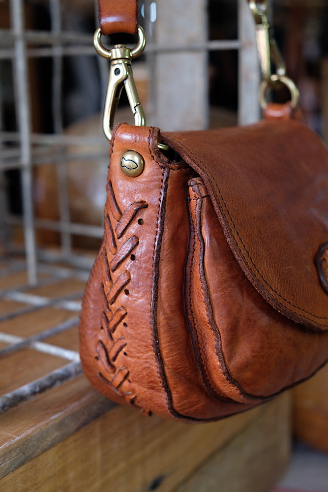 Dalia bag with threading - cognac