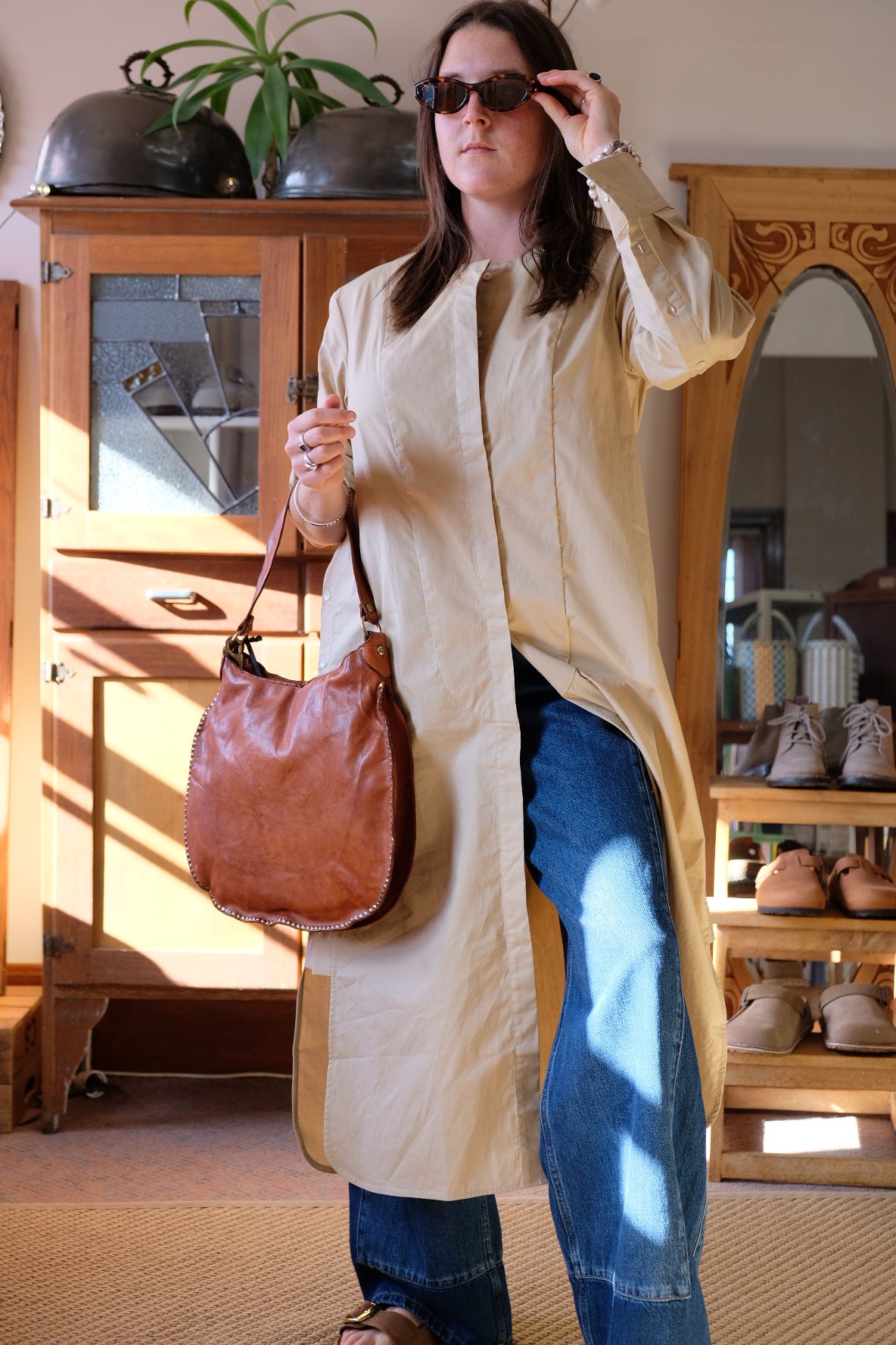 Kura Shoulder Bag with studs - Cognac