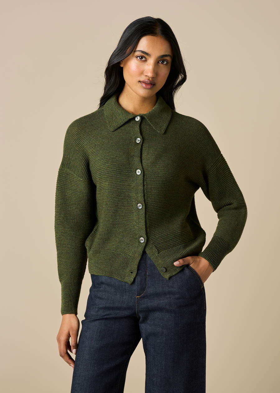 Pearl Merino Wool Cardigan with collar - moss