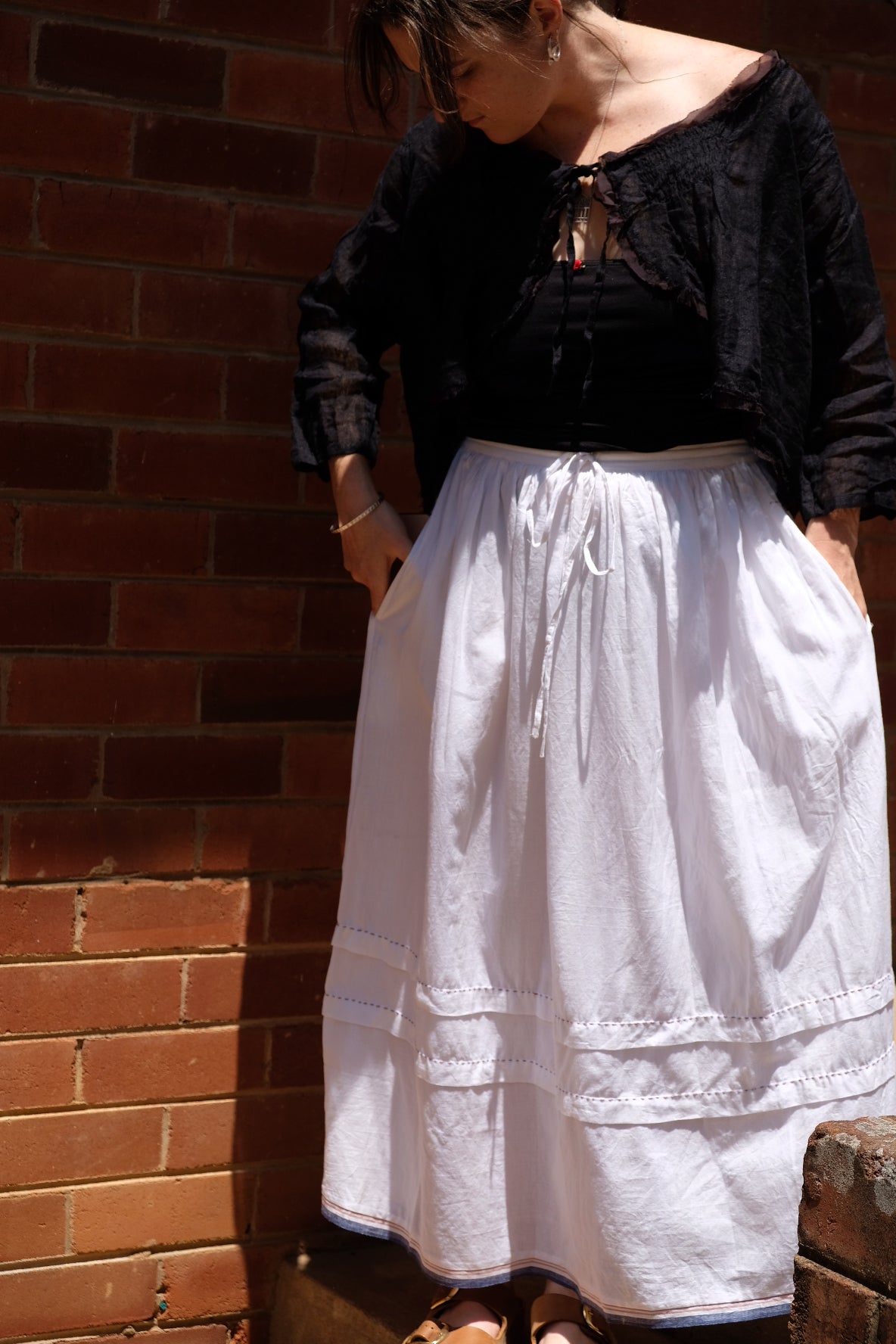 Aki cotton Skirt - White with red and blue trim