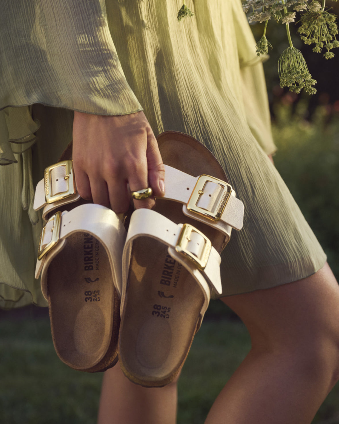 Sydney Cushion Buckle Graceful Pearl White Birko-Flor