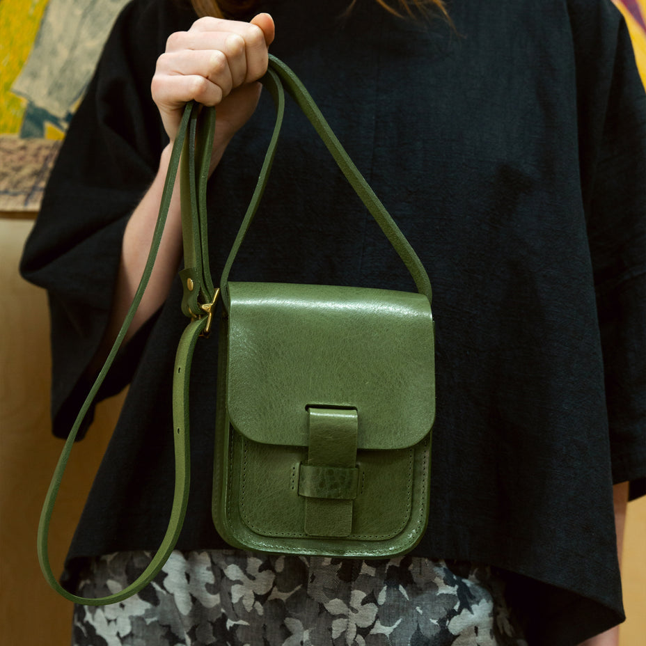 Fern Half Loop Bag