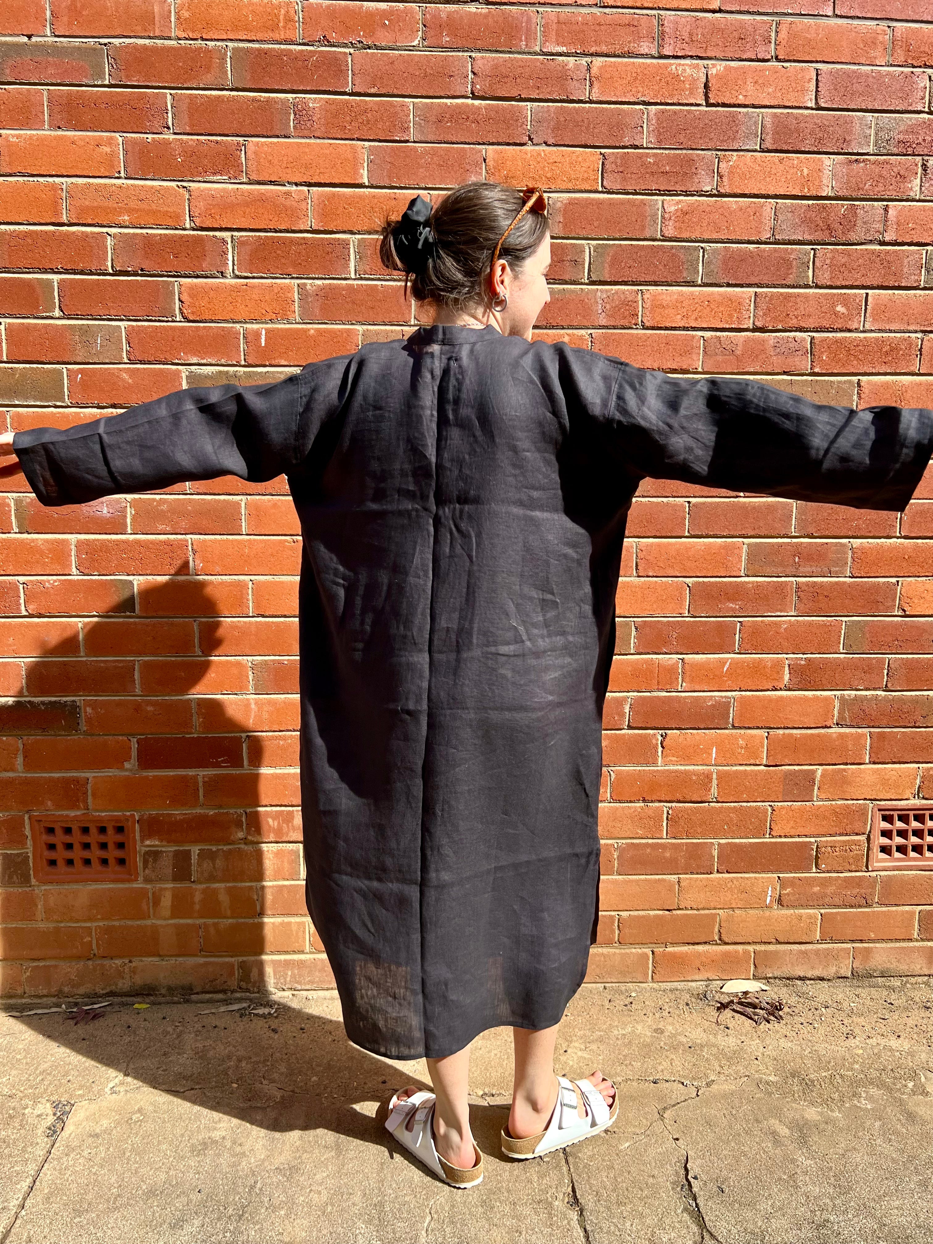 Aldona Kaftan - Black