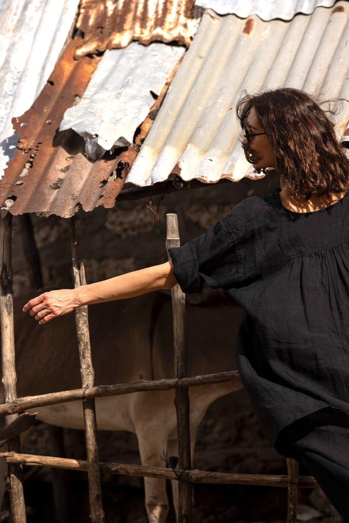Nzuri Tunic - Linen - Black