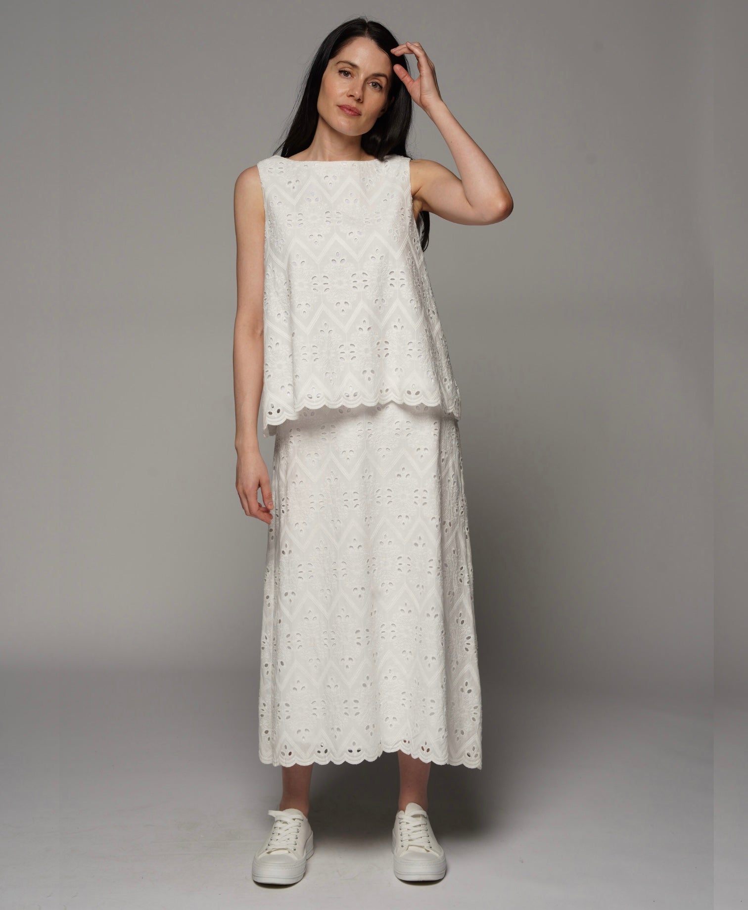 Lace Singlet - white