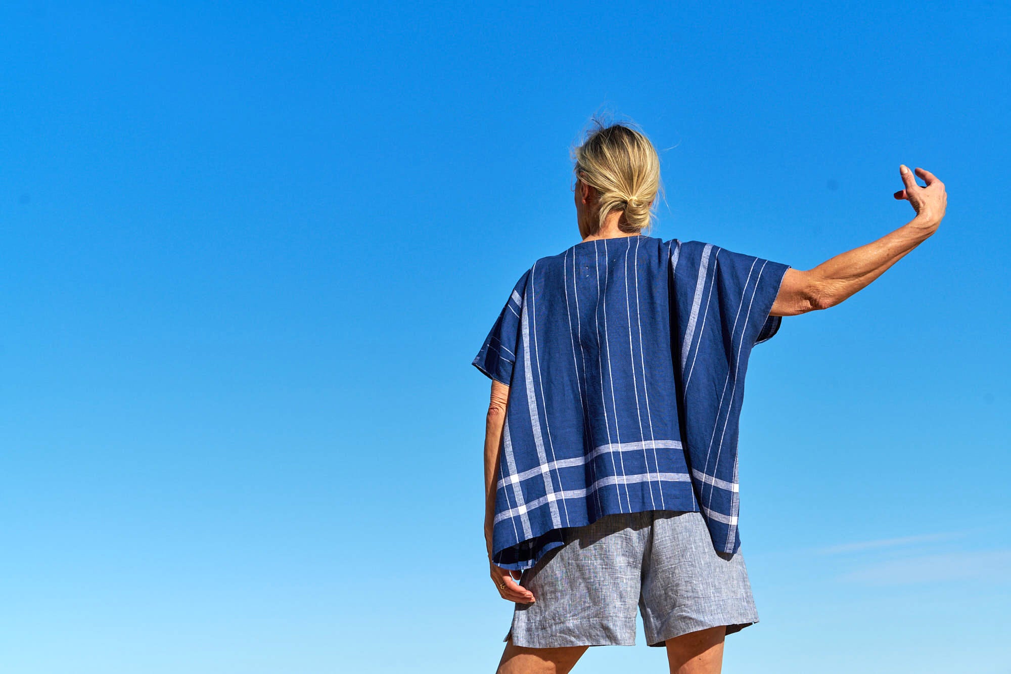 Tuck Top Plaid Linen Indigo