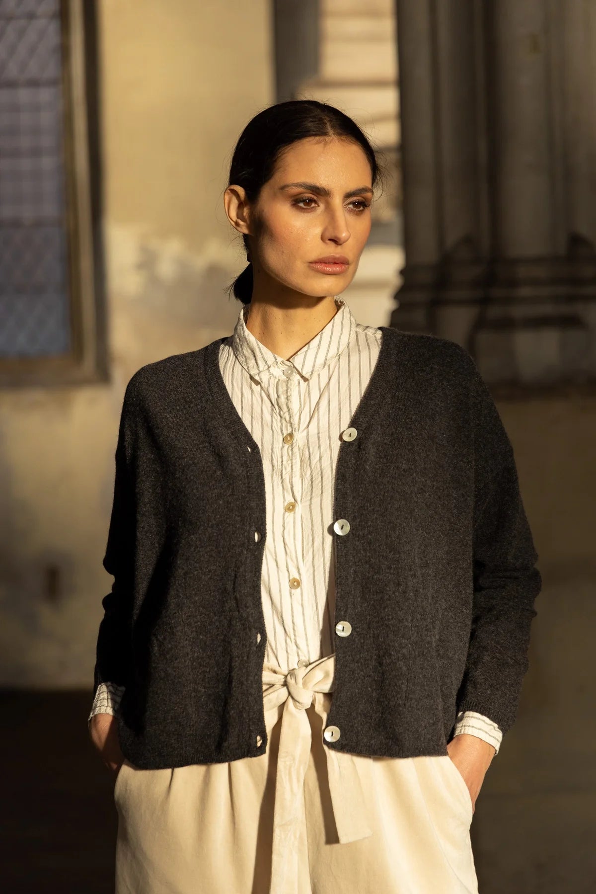 Freya Cardigan Wool - Black Marle