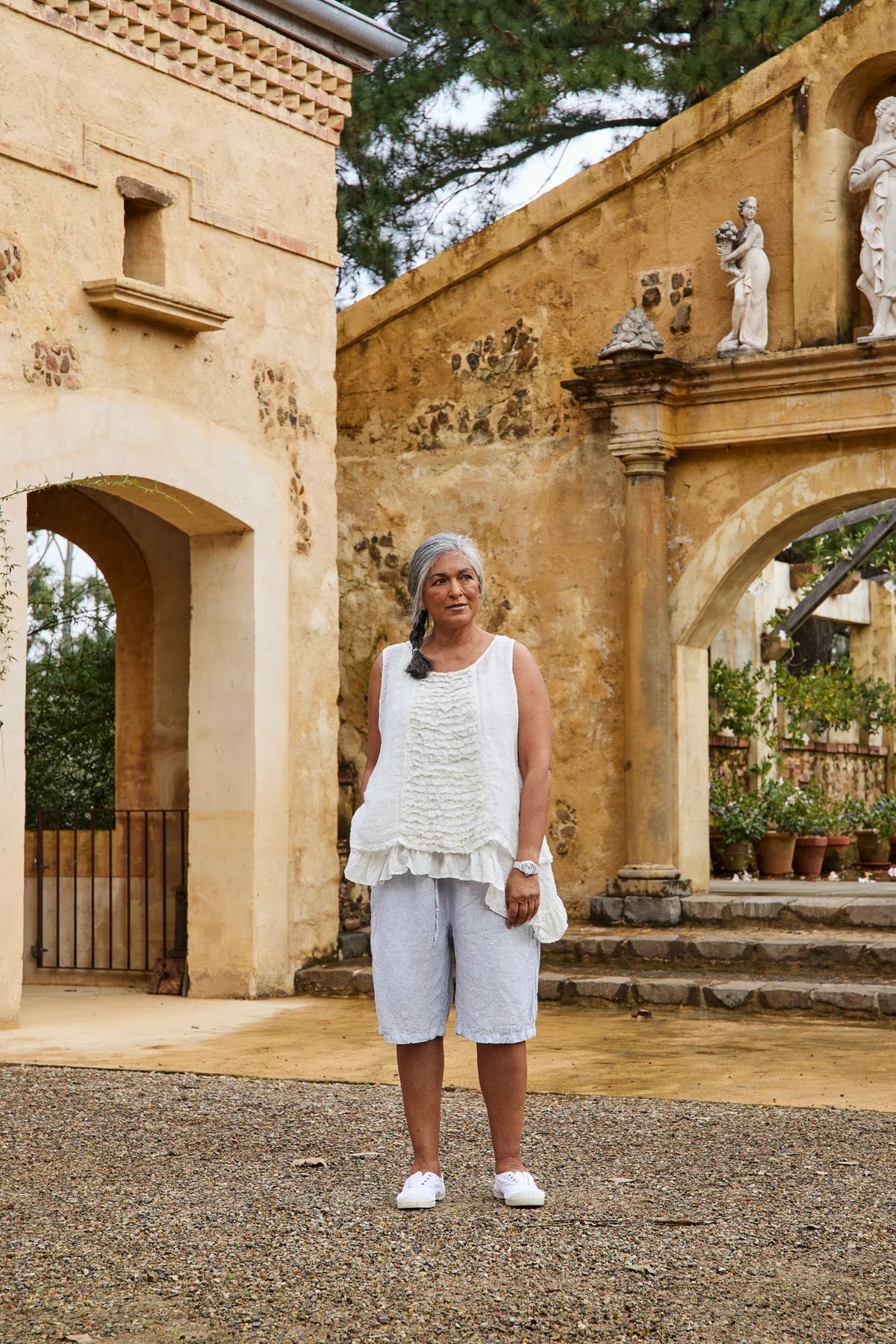 JAYA SHORTS - LINEN - Blue Pin Stripe