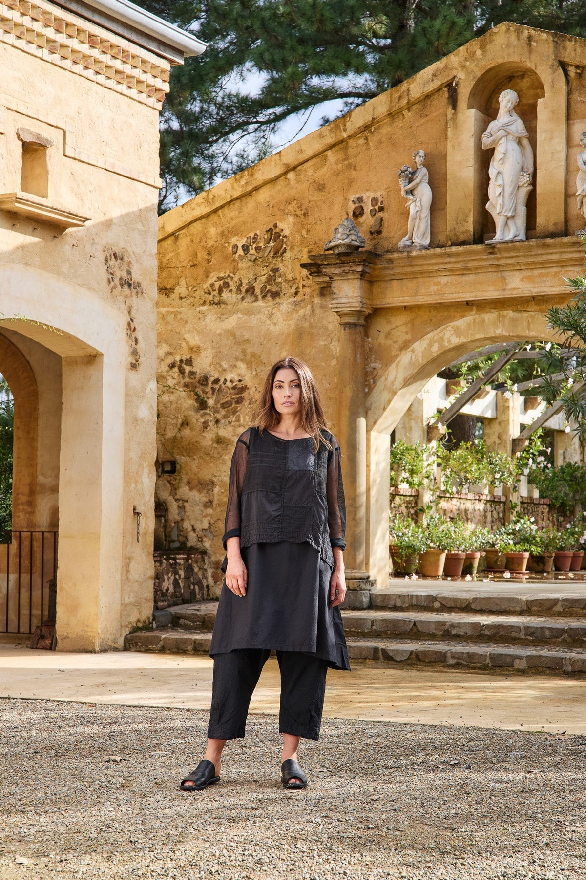 MUSKAN CAMISOLE - COTTON & LINEN - Black