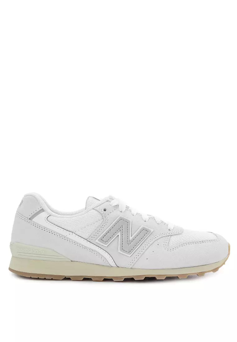 Pre-loved New Balance 996 White Sneakers