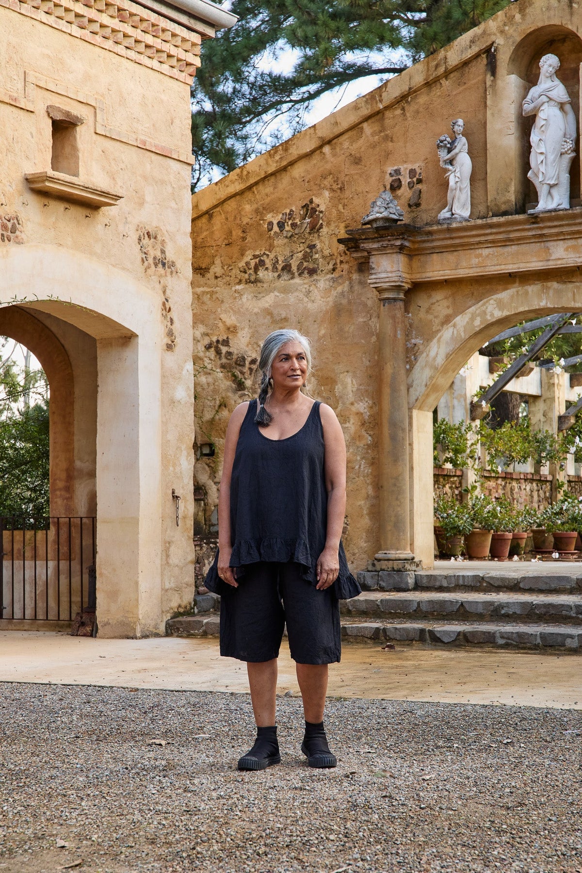 SURI CAMISOLE - LINEN - black