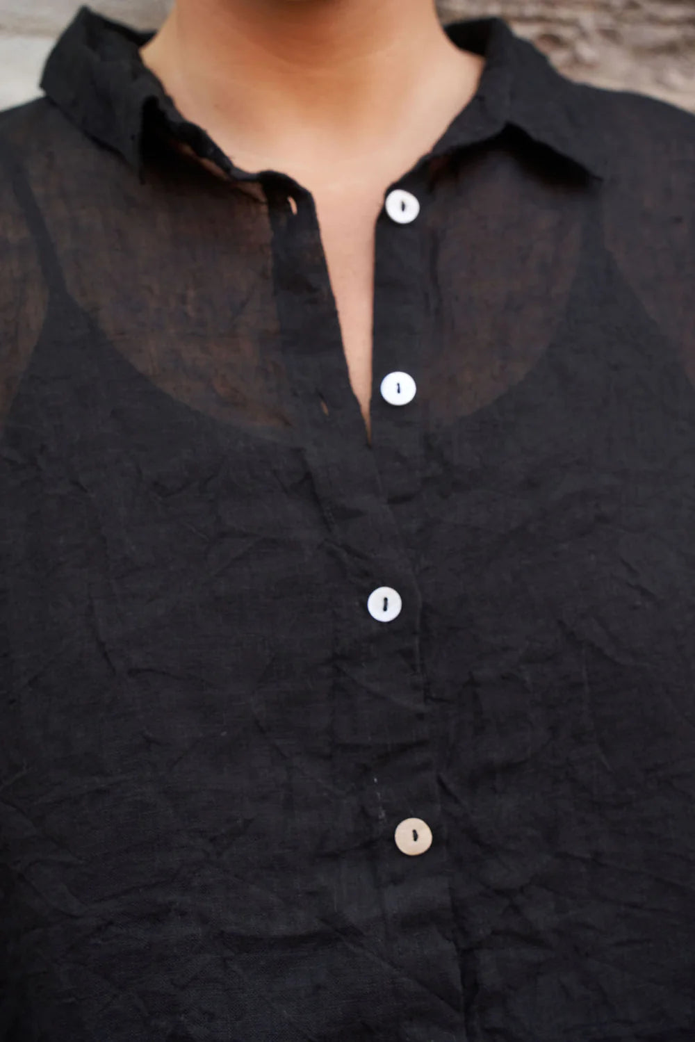 Ella Shirt linen gauze - black