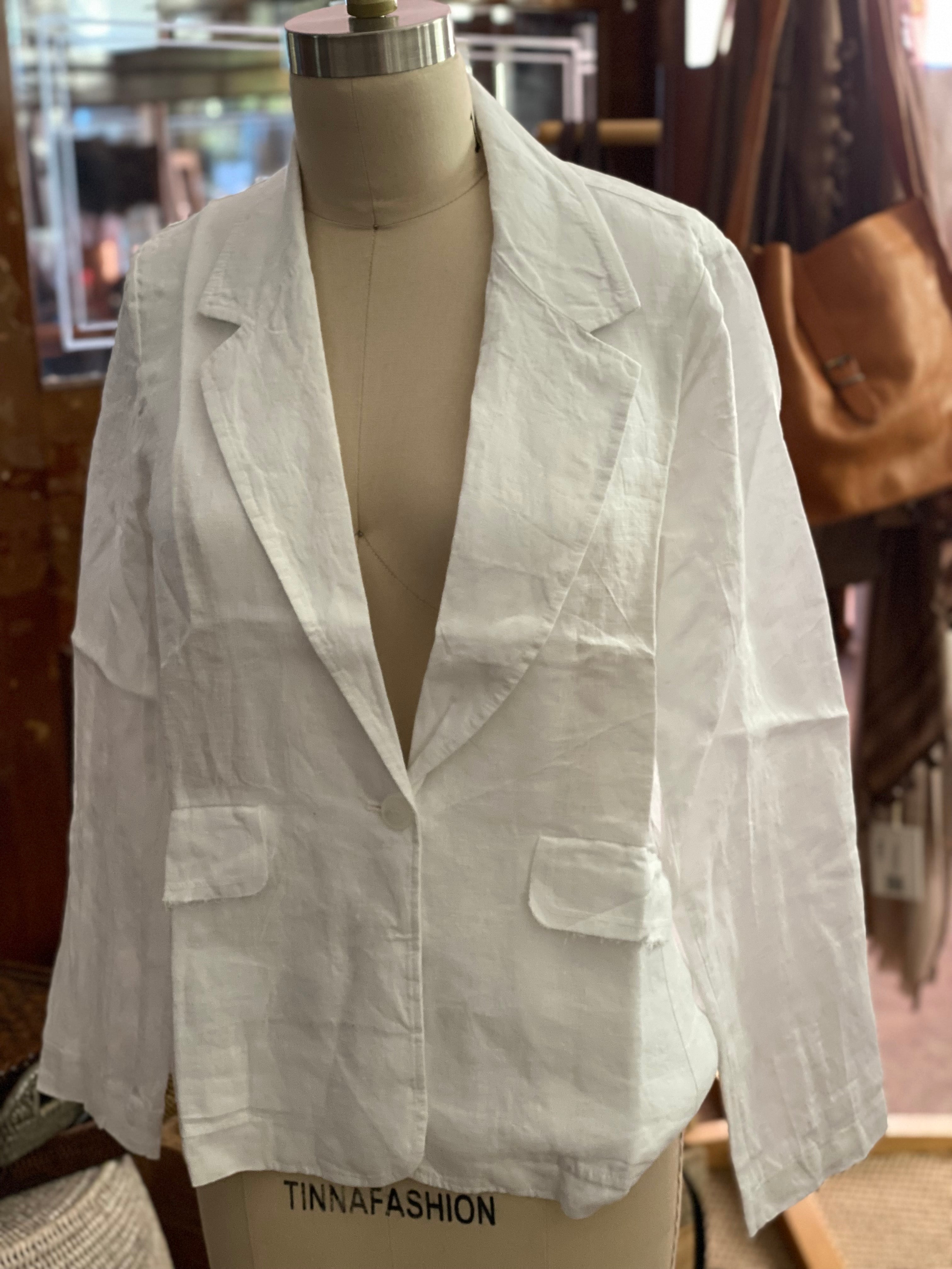 Saint Cloud Blazer with frayed edge pockets - White