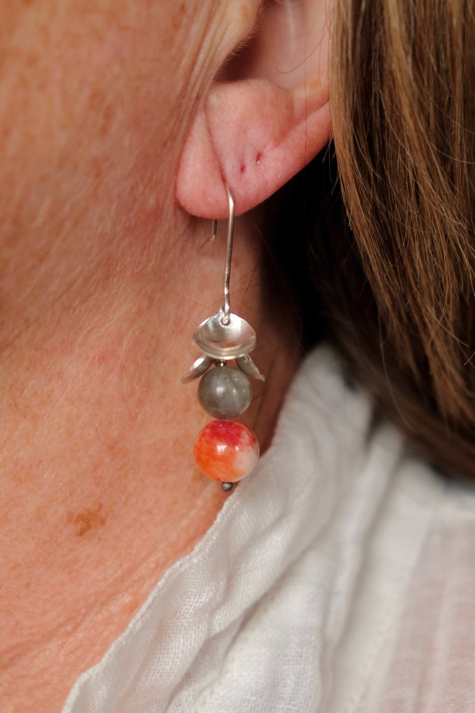 Pinecone earrings red, orange, white agate