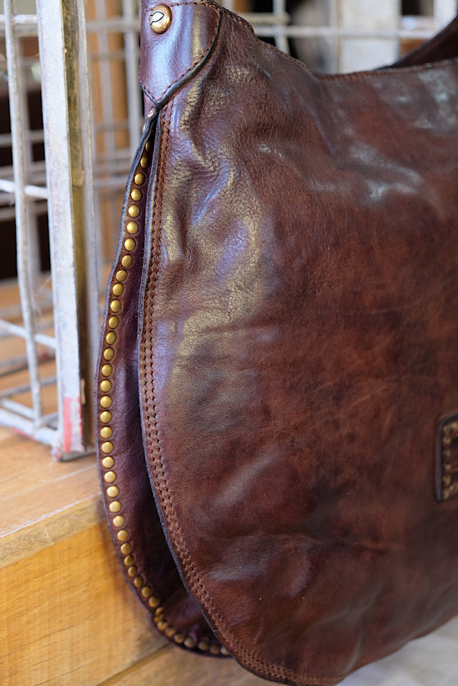 Kura shoulder Bag with studs - Brown