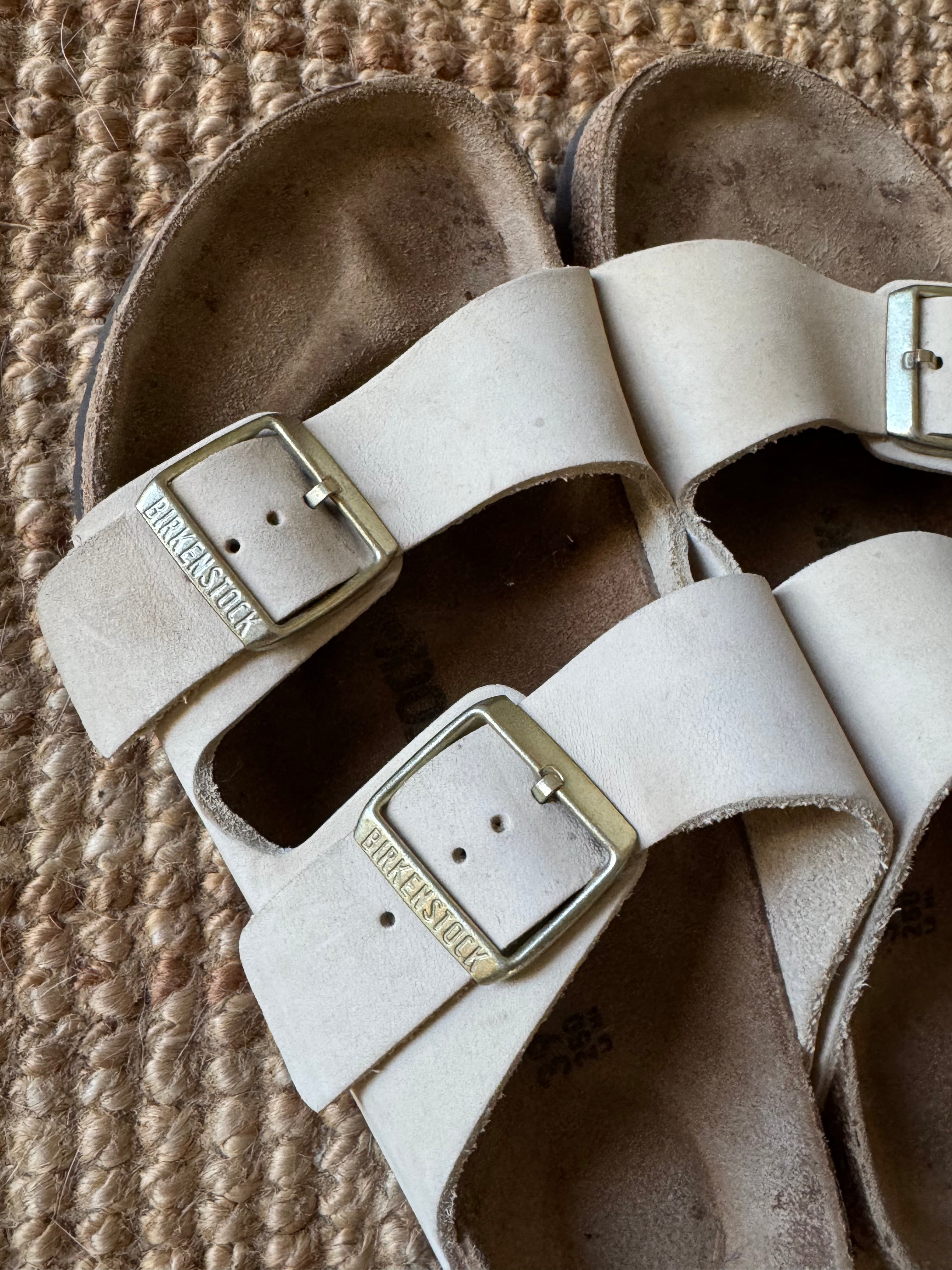 Pre-loved Arizona Sandcastle Nubuck Leather
