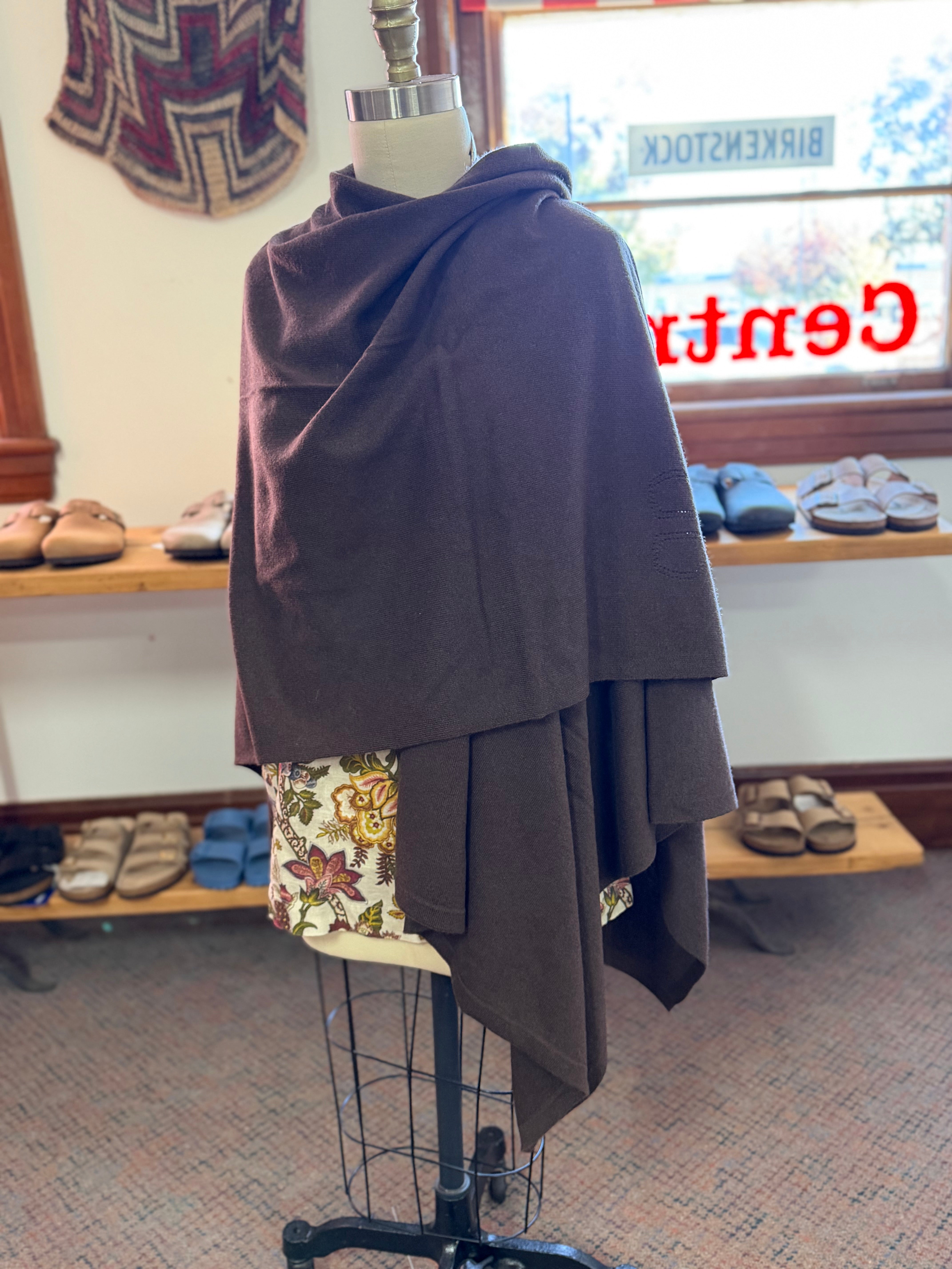 Matilda wool/cashmere shawl - Carob