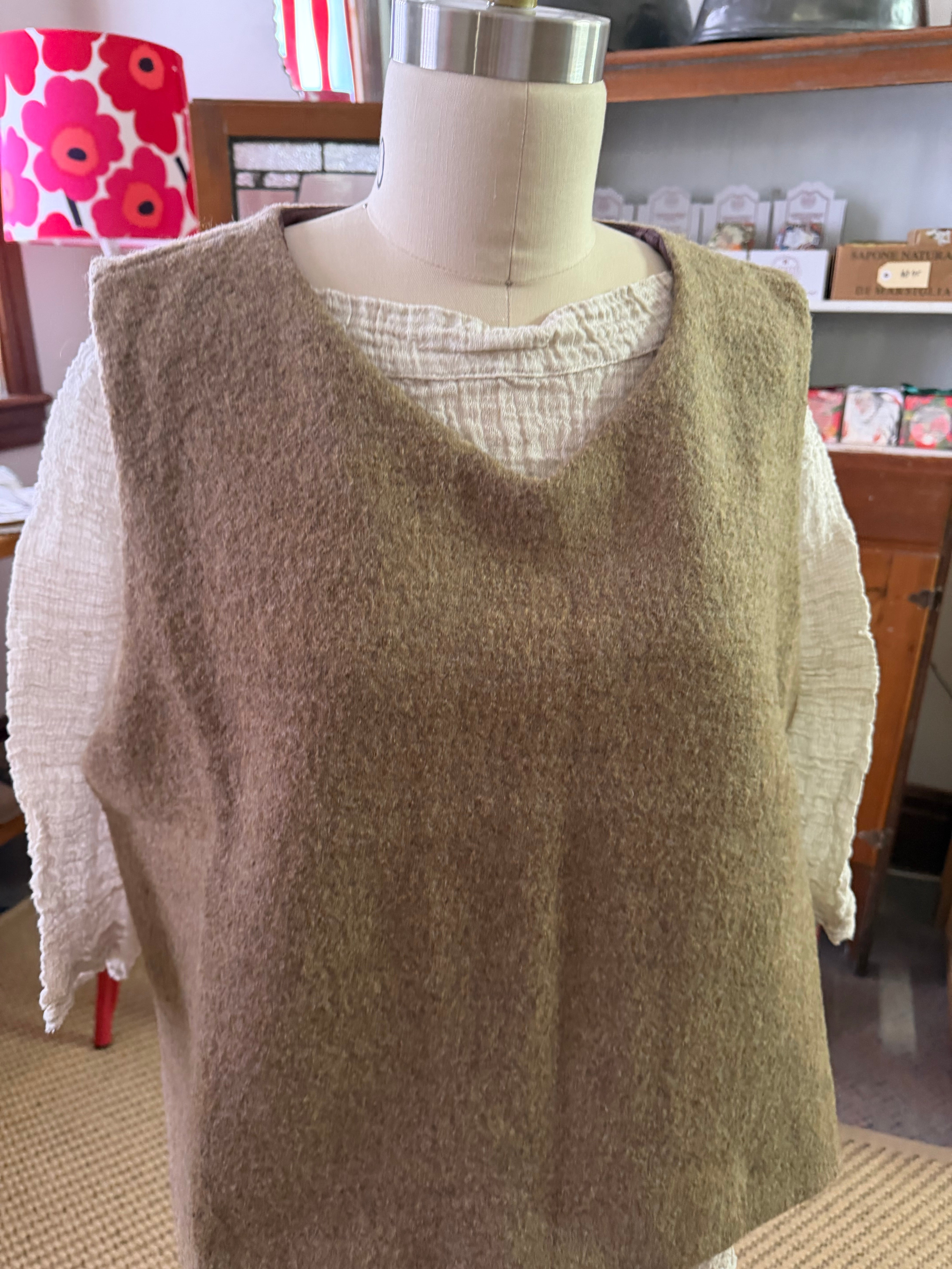 Pullover wool vest - Taupe
