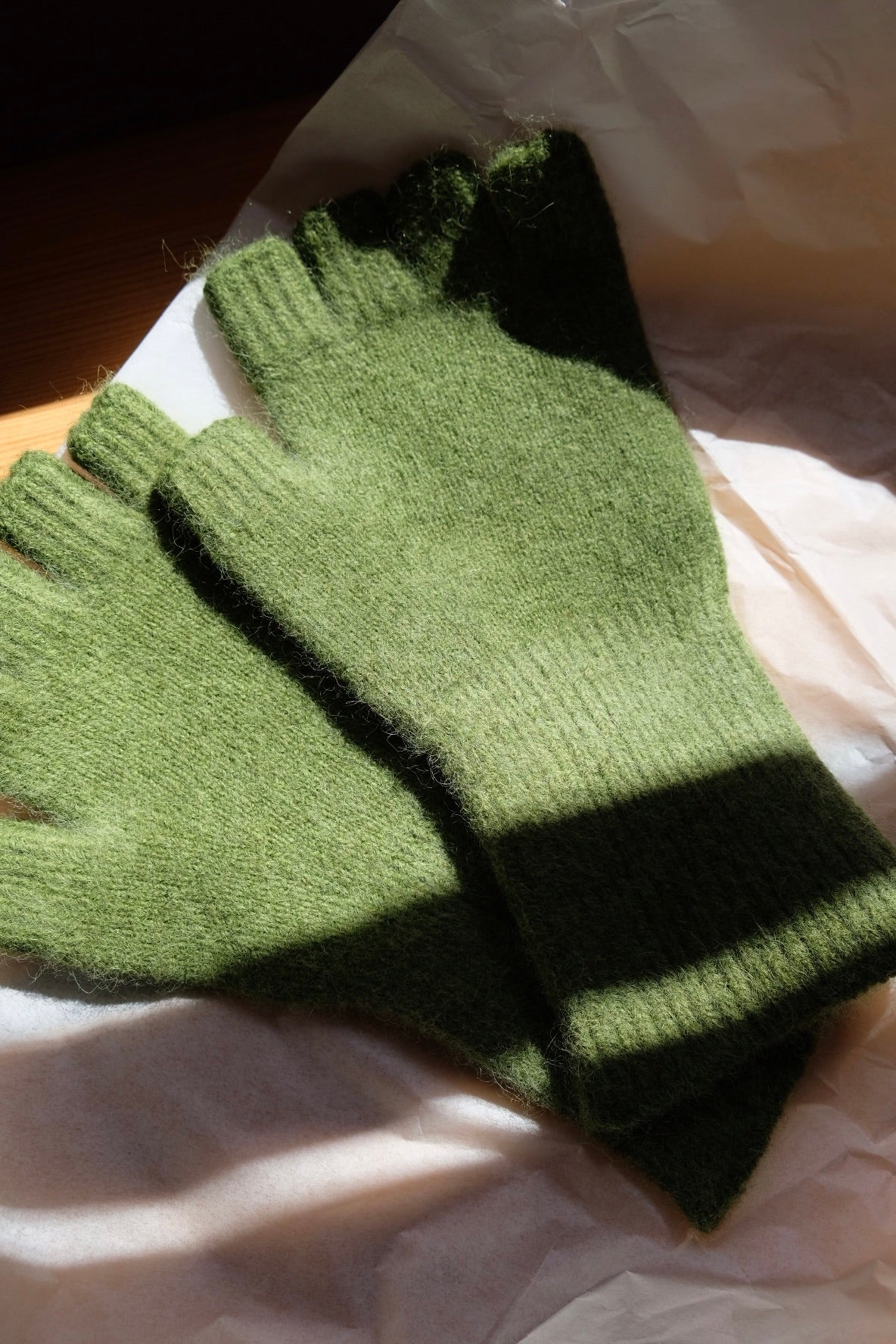 Angora/Lambswool Fingerless Gloves medium cuff - Fern Green