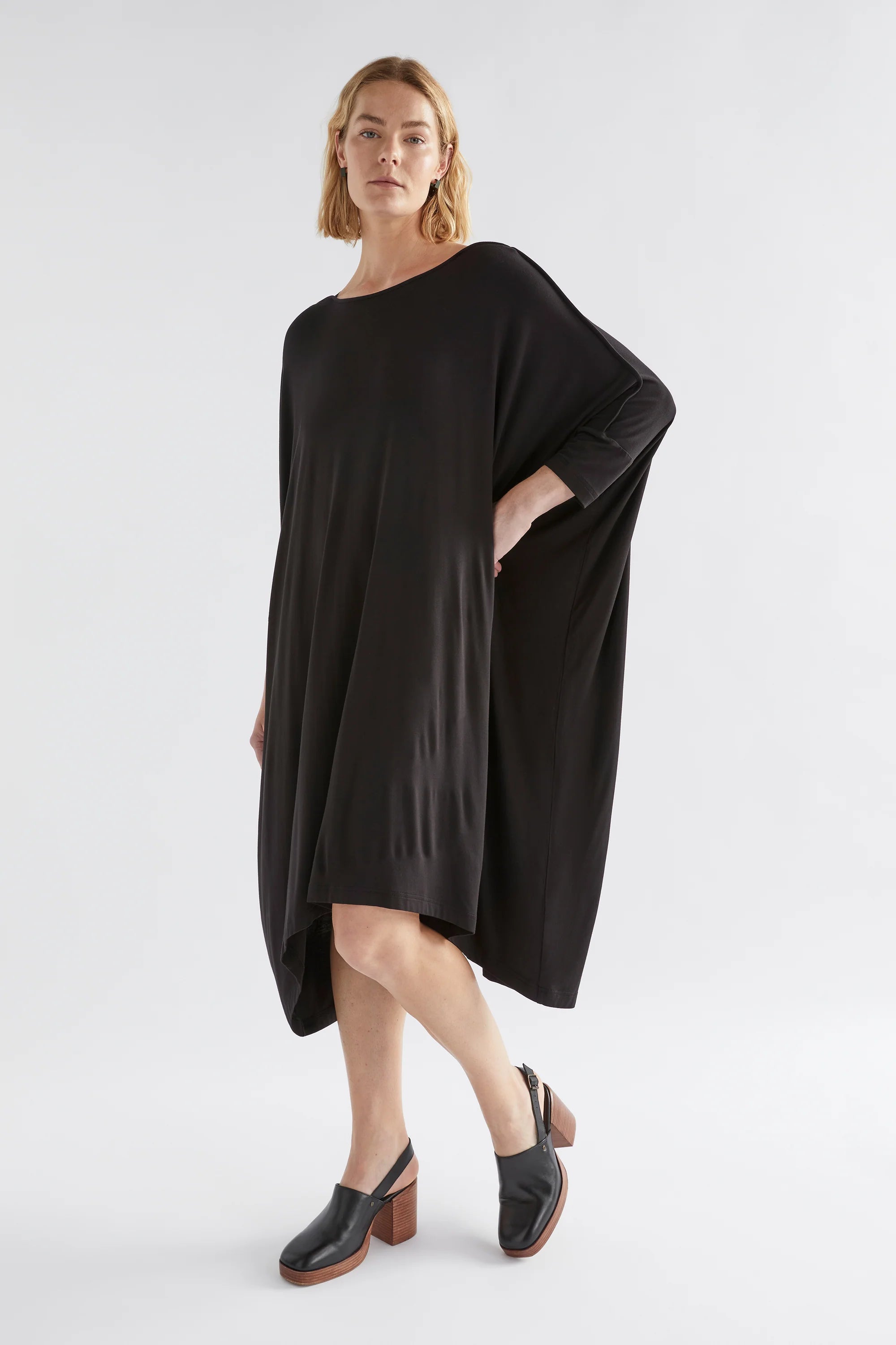 Pre-loved elk Wide Stretch Black Dress