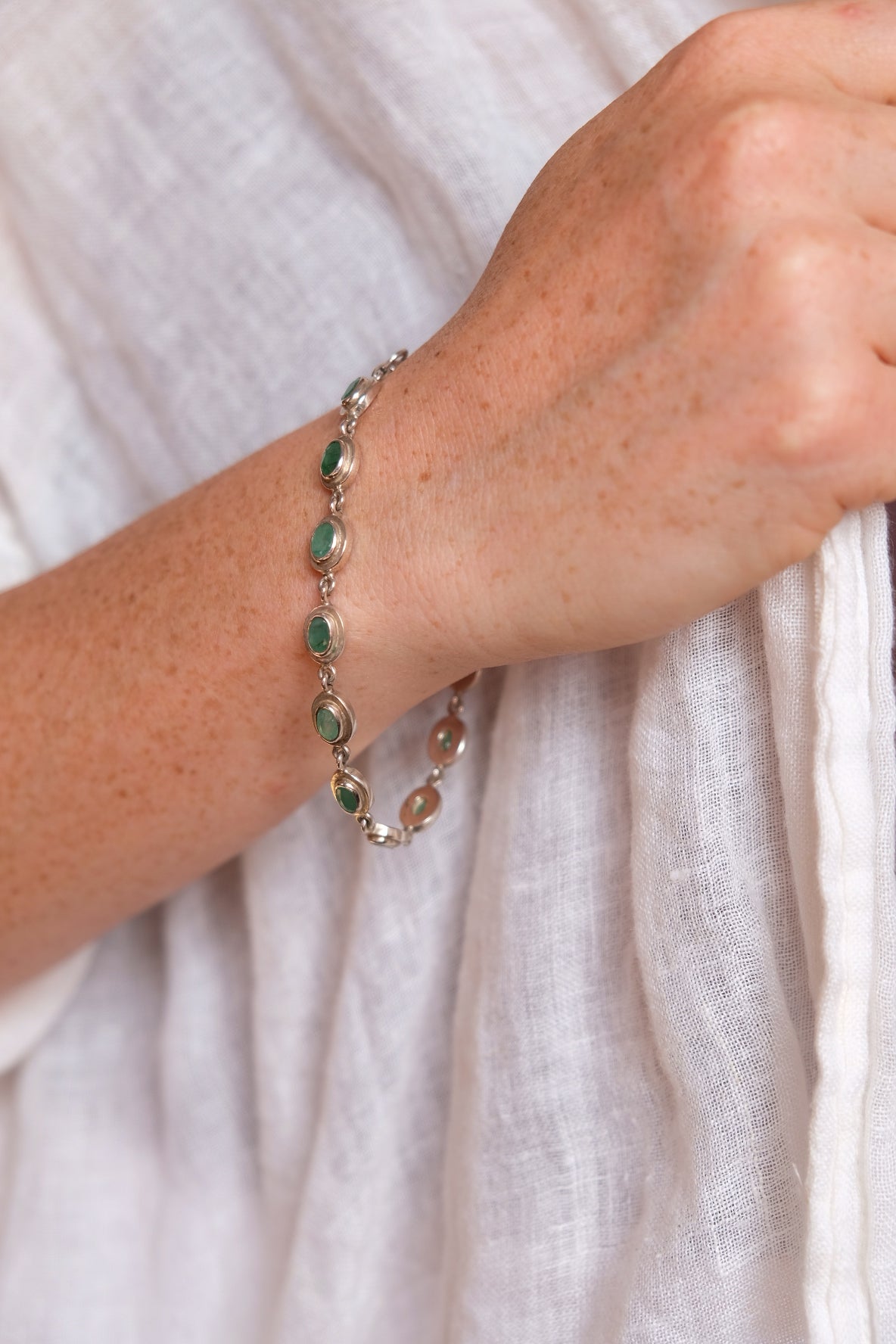 Emerald quartz and silver bracelet