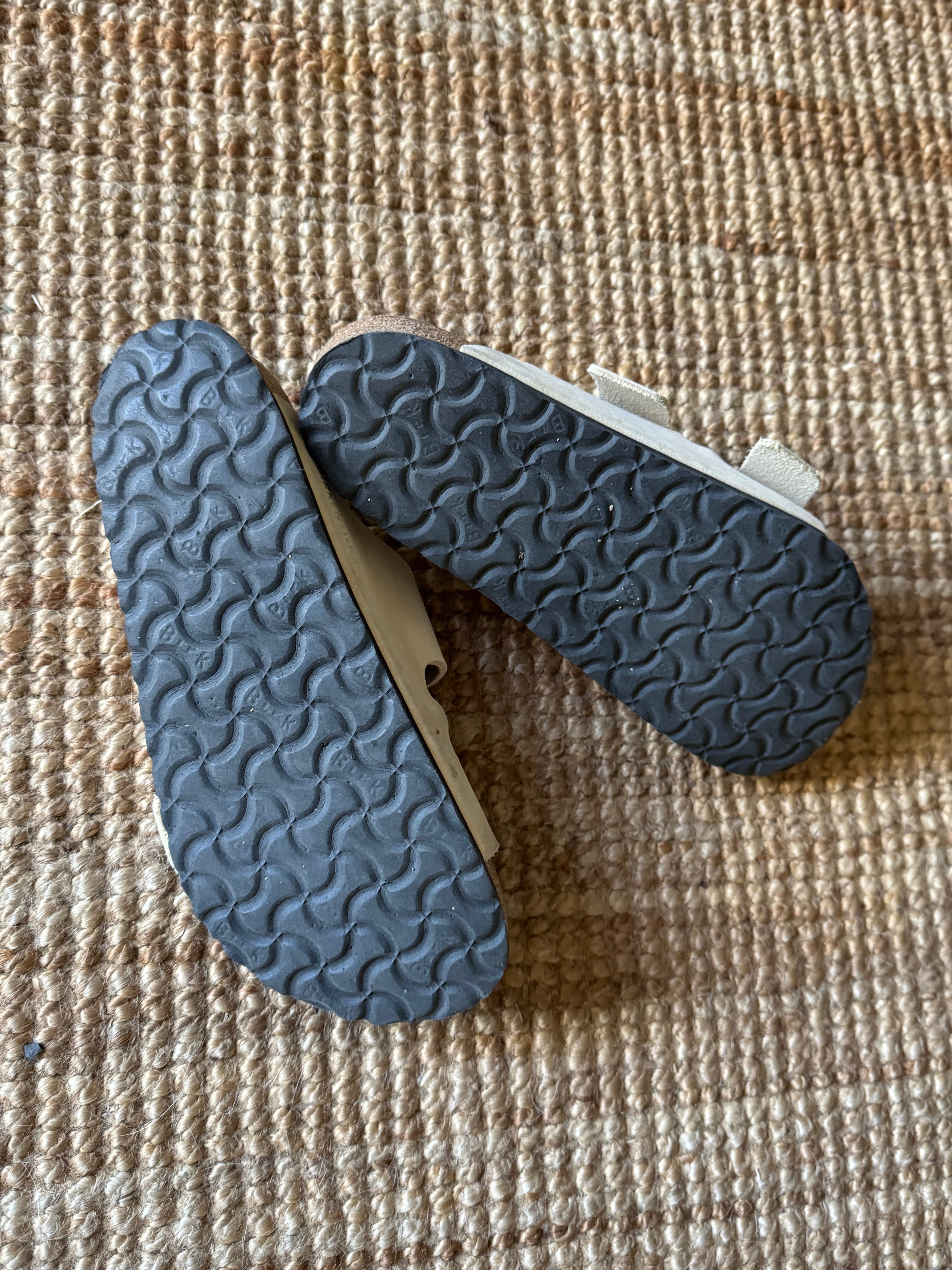 Pre-loved Arizona Sandcastle Nubuck Leather