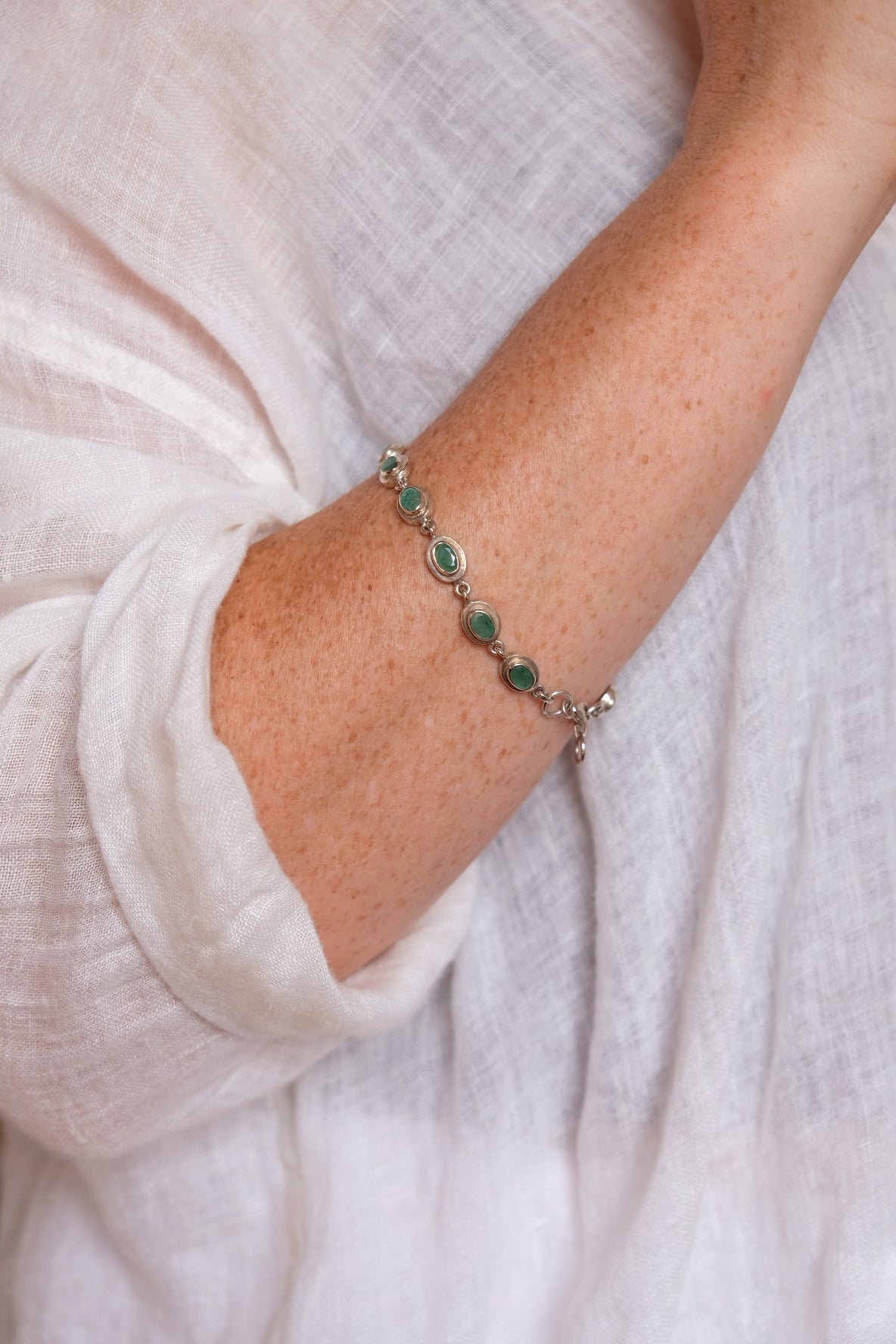Emerald quartz and silver bracelet