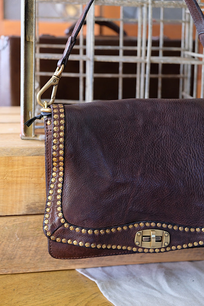 Kura shoulder/crossbody Bag with studs - Brown