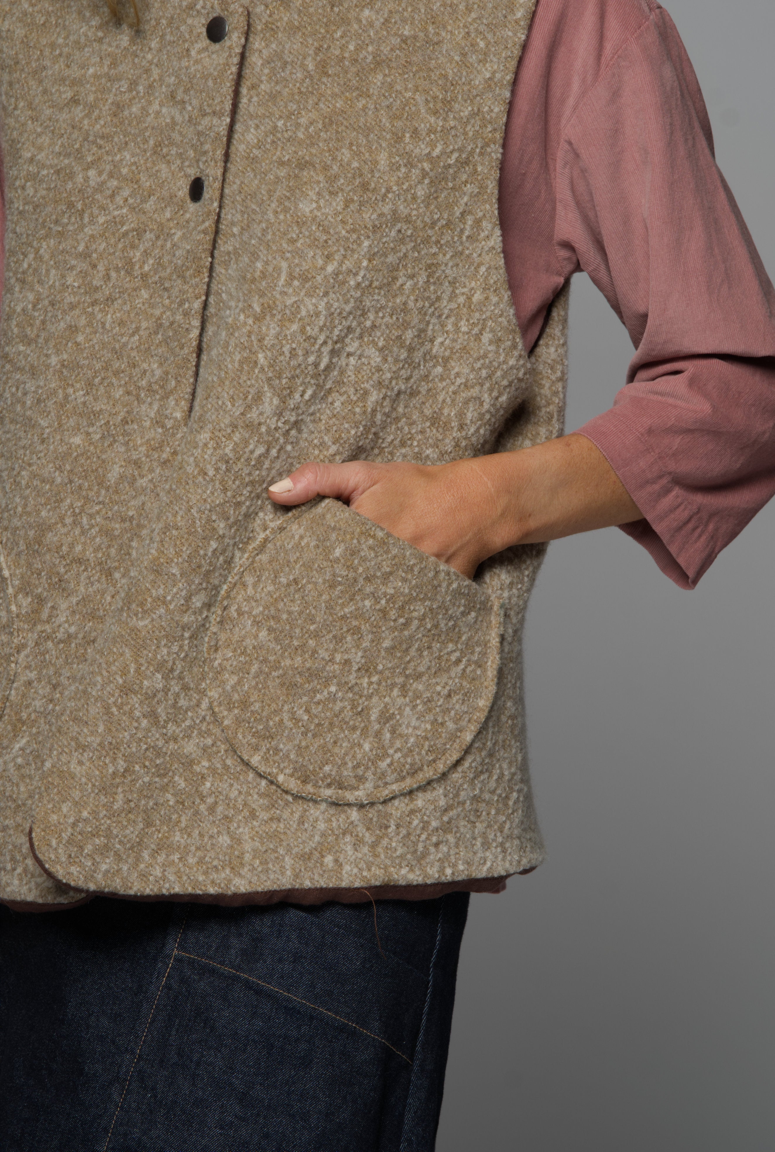 Sherpa Vest - Pebble Wool