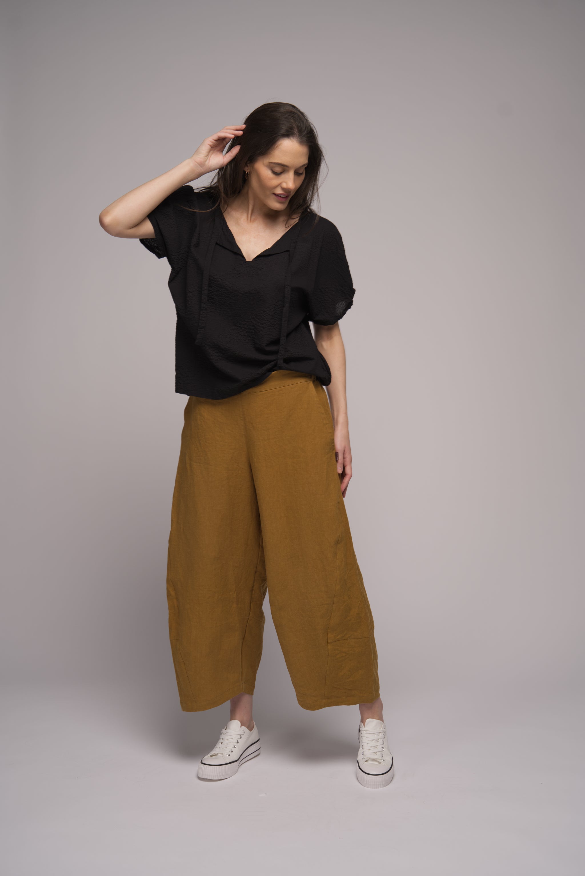 Dahlia Cotton Top - Black